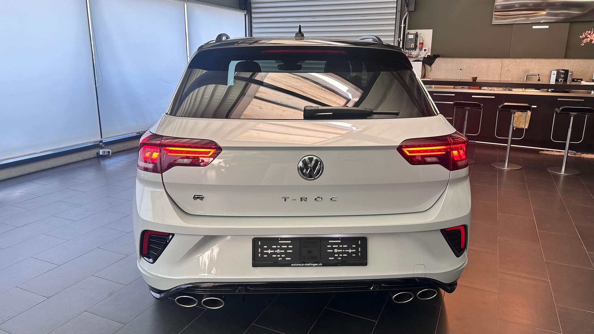 VW T-Roc 2.0 TSI R DSG 4motion-image-17