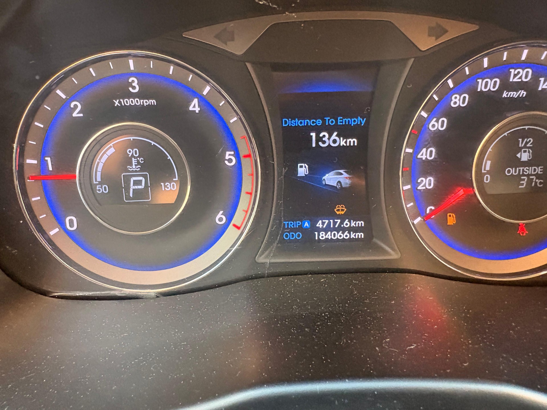 HYUNDAI i40 1.7 CRDI Premium Automatic-image-11