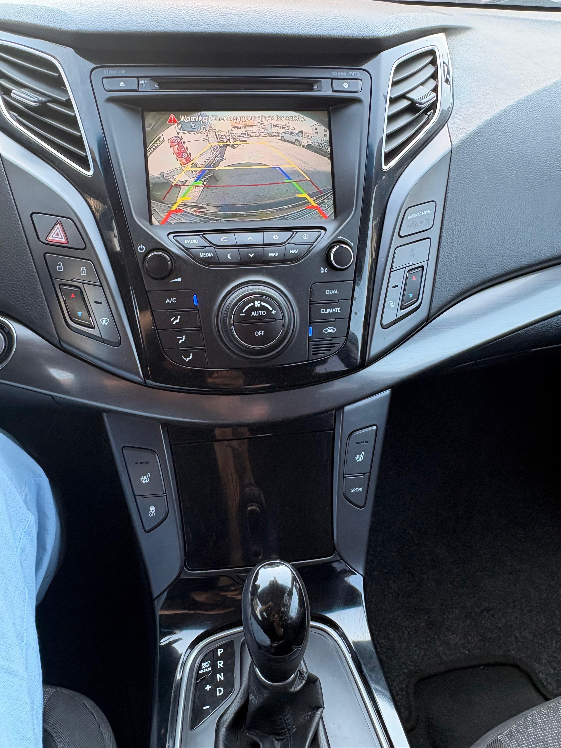 HYUNDAI i40 1.7 CRDI Premium Automatic-image-7