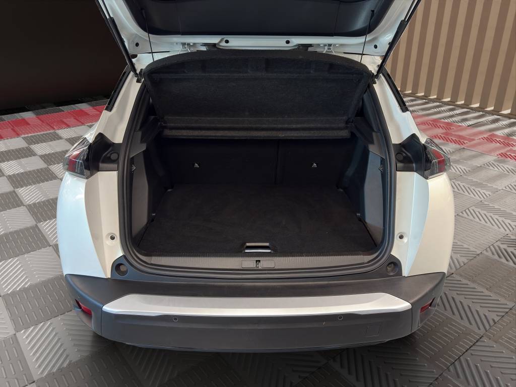 PEUGEOT 2008 e Allure Pack-image-8