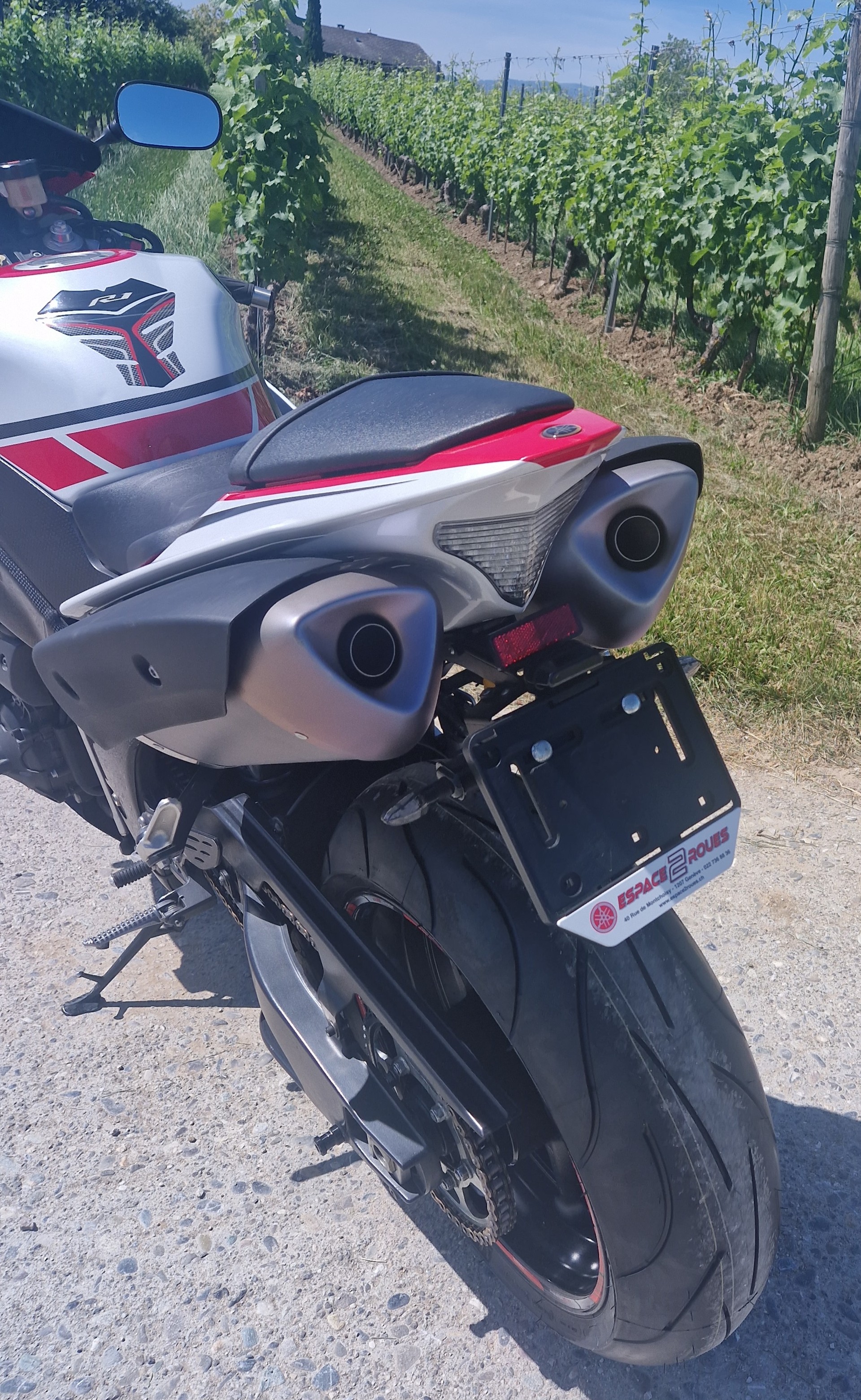 YAMAHA YZF-R1 50th Anniversary-image-2