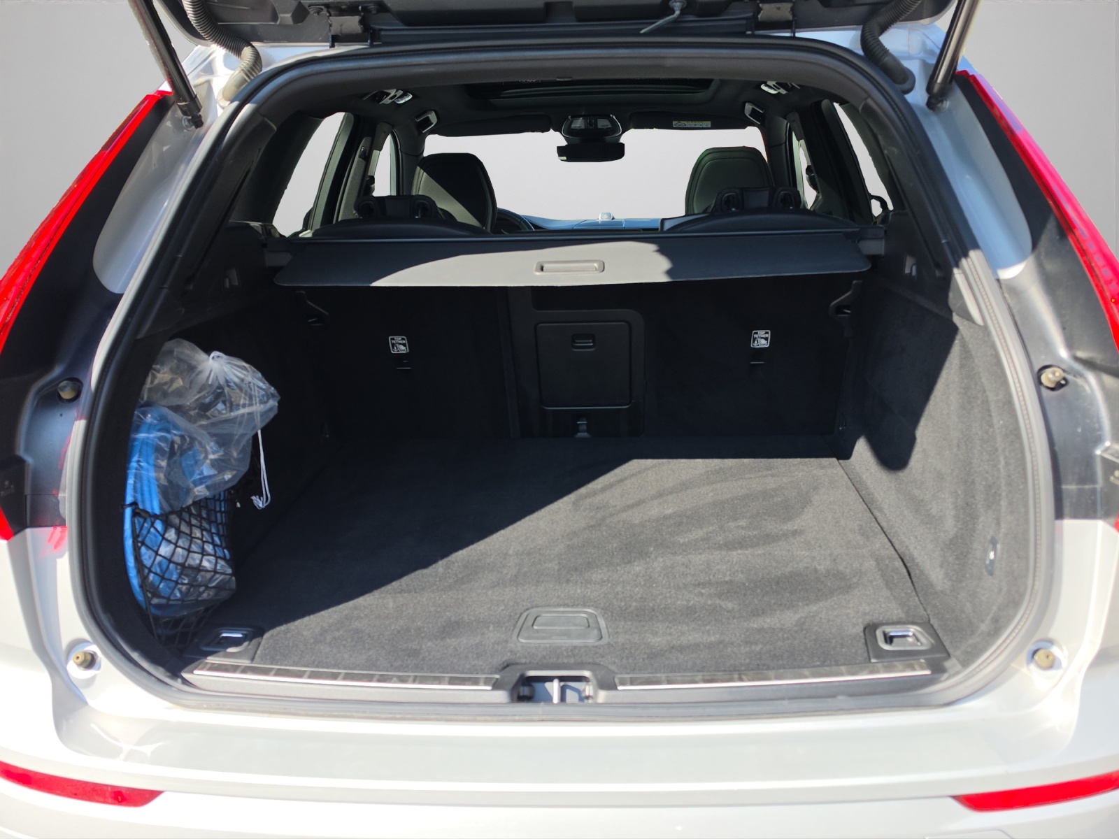 VOLVO XC60 2.0 T8 TE Polestar eAWD-image-12