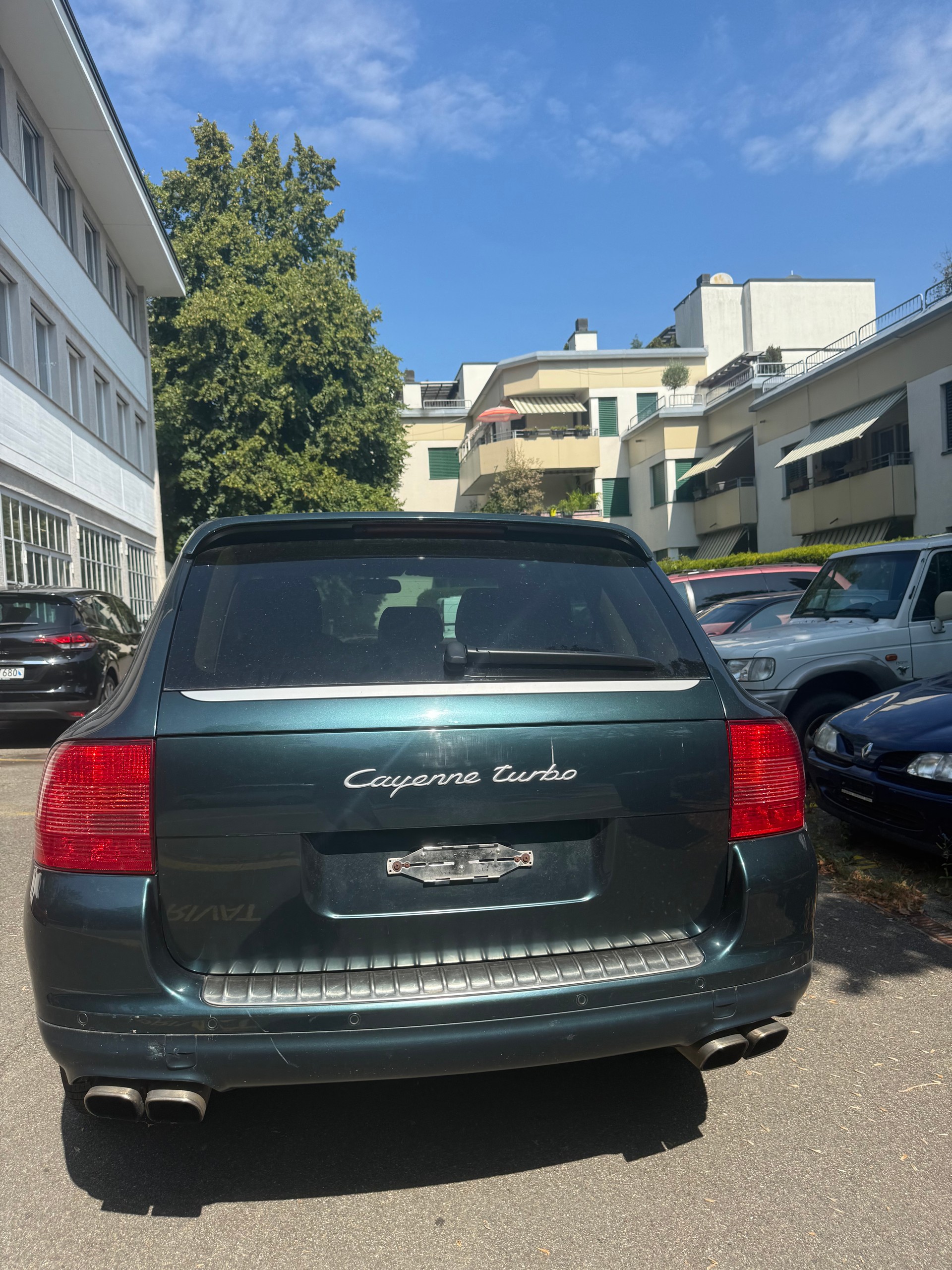 PORSCHE Cayenne Turbo-image-4
