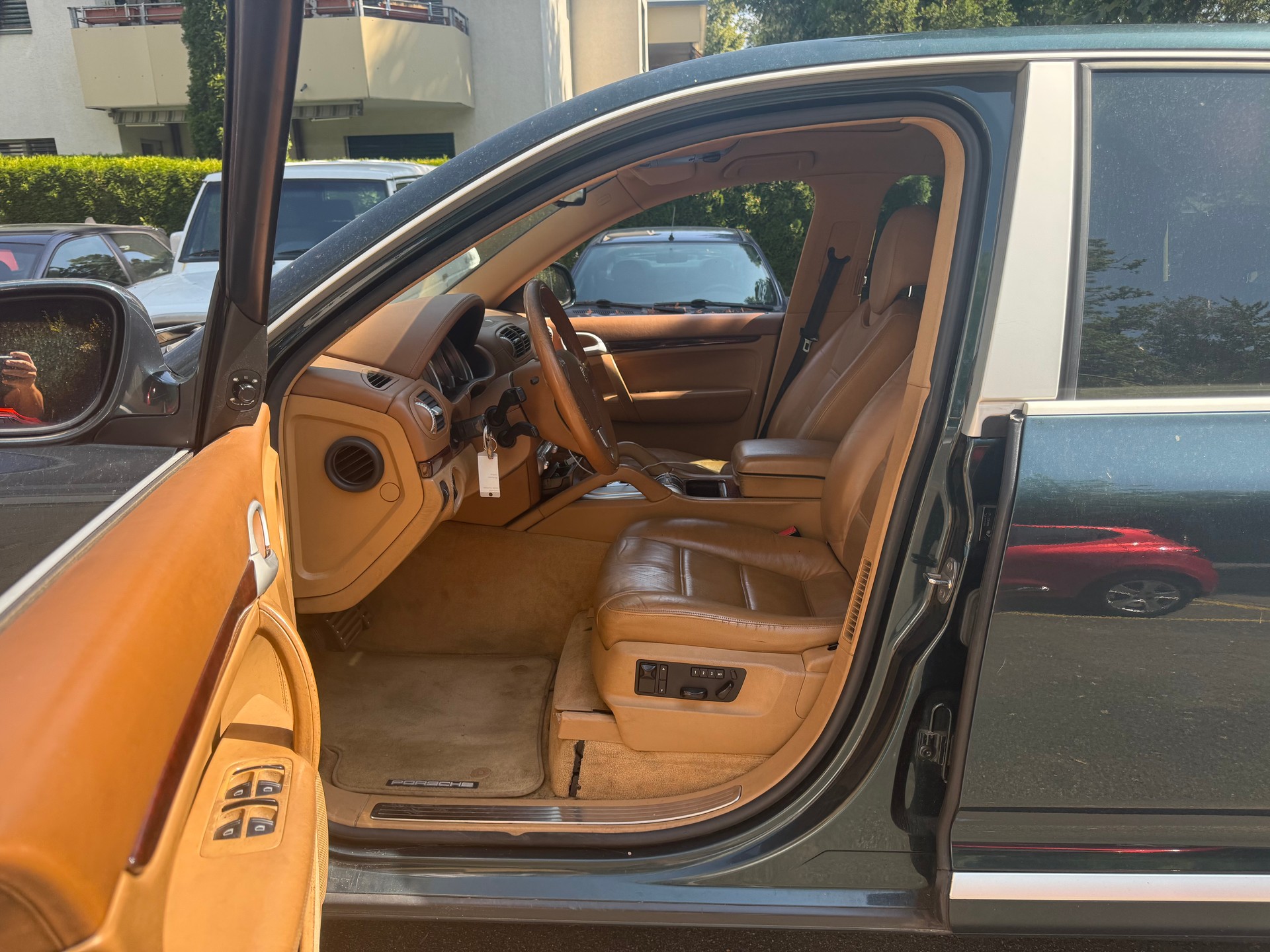 PORSCHE Cayenne Turbo-image-3