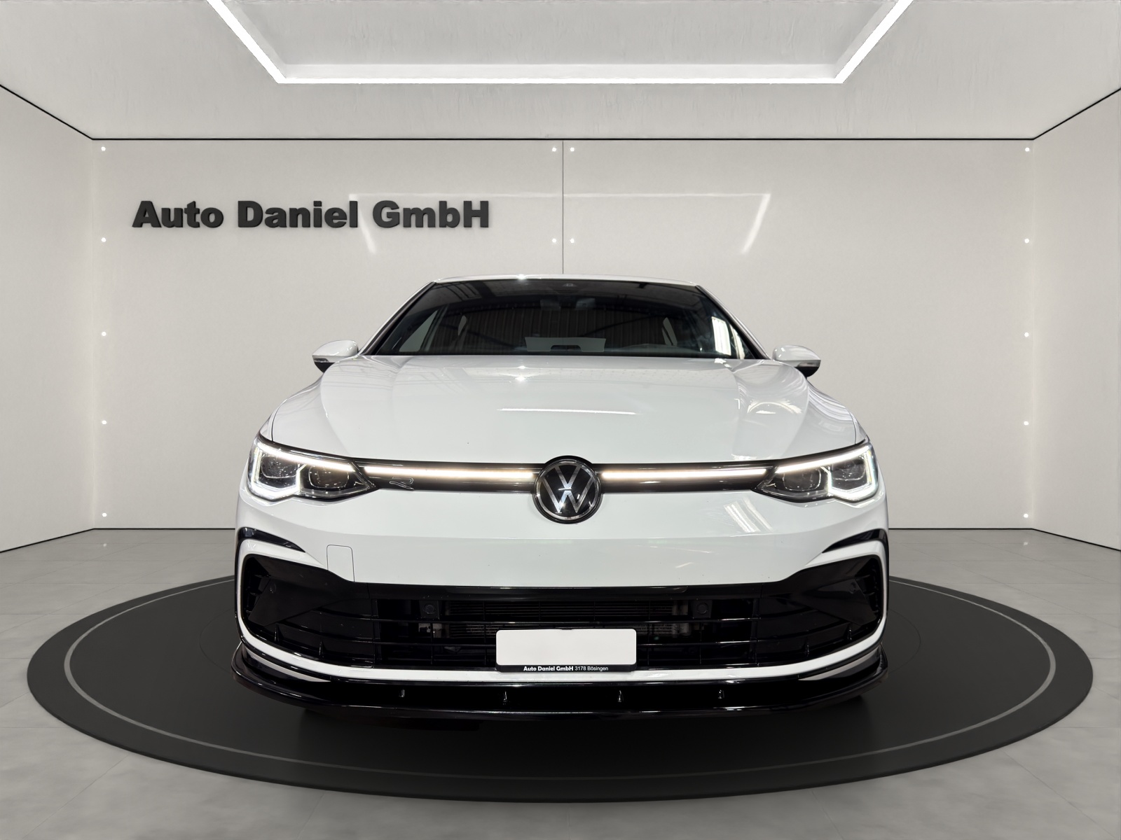 VW Golf 1.5 TSI R-Line DSG-showroom-element-2
