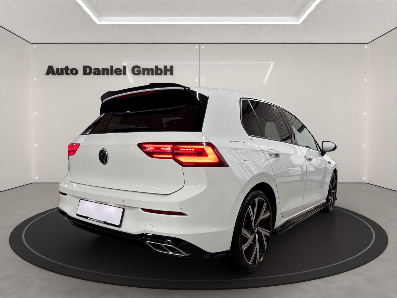 VW Golf 1.5 TSI R-Line DSG-image-5
