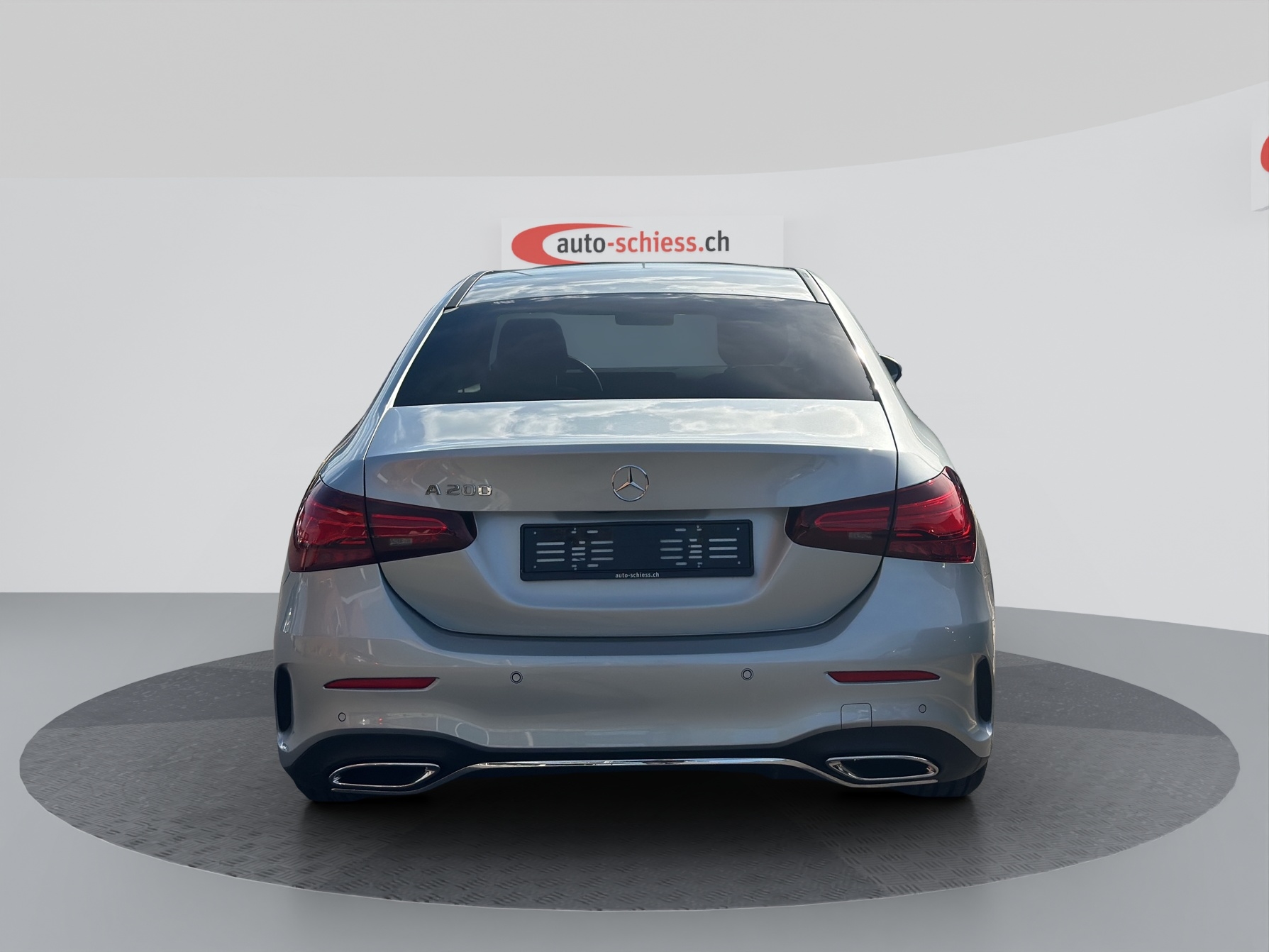 MERCEDES-BENZ A 200 Limousine AMG Line Distronic-showroom-element-1