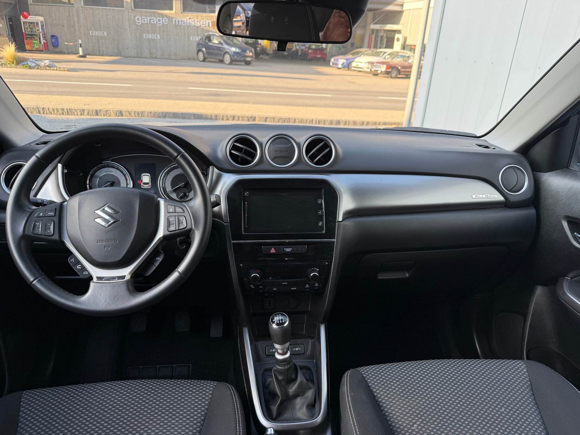 SUZUKI Vitara 1.4 Boosterjet Compact Top Hybrid-image-10