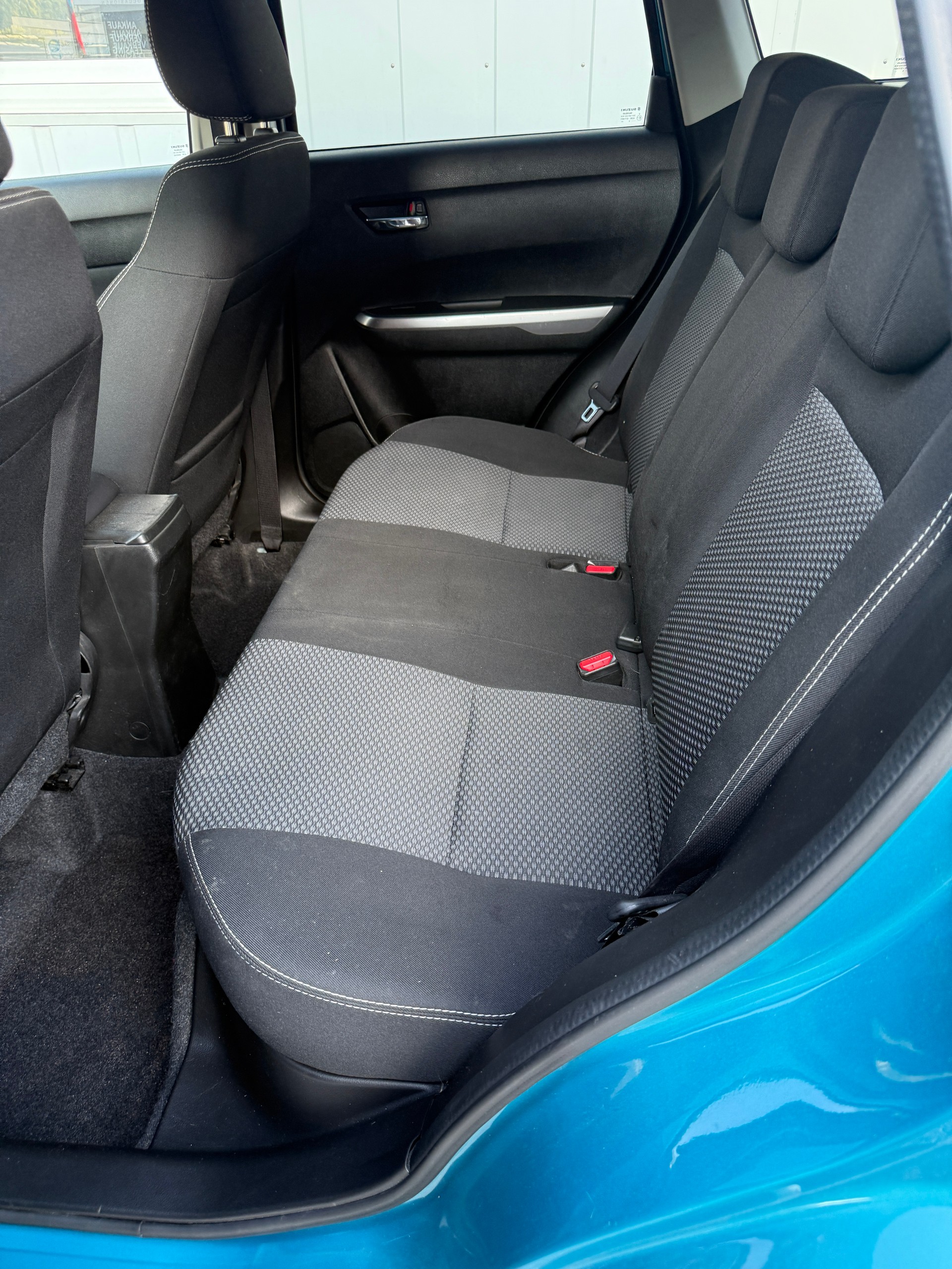 SUZUKI Vitara 1.4 Boosterjet Compact Top Hybrid-image-12