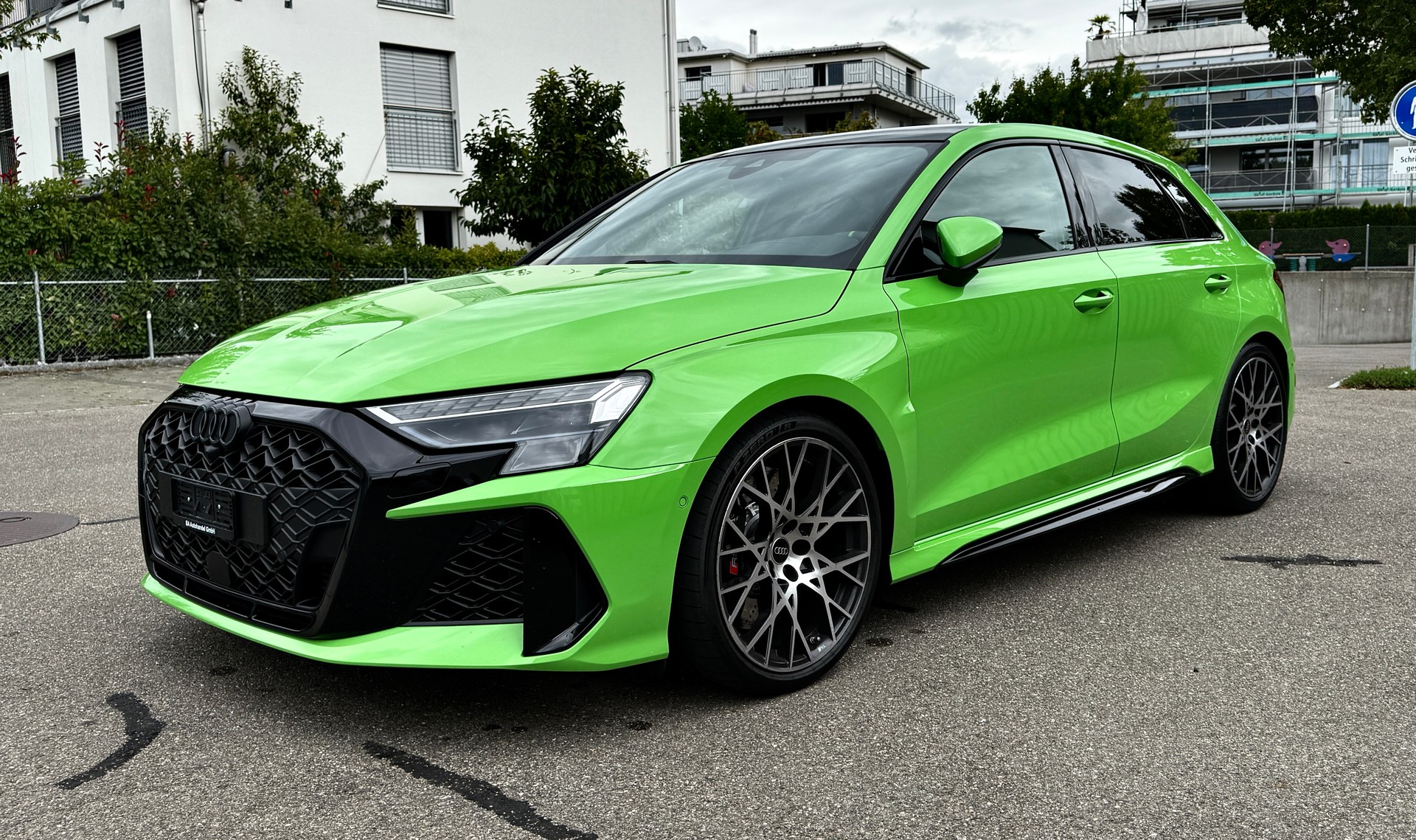 AUDI RS3 SPORTBACK 2.5 TSI QUATTRO S-TRONIC*EL. PANORAM-GLASSCHIEBEDACH*VOLLAUSSTATTUNG*-showroom-element-2