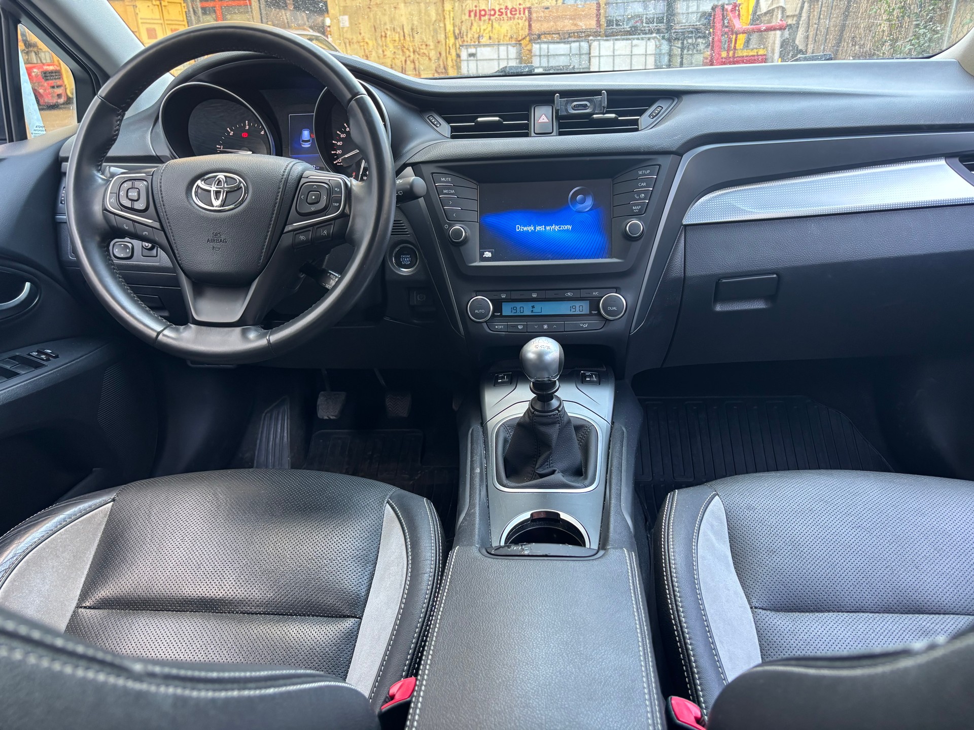 TOYOTA 2.0 CDTI-image-9