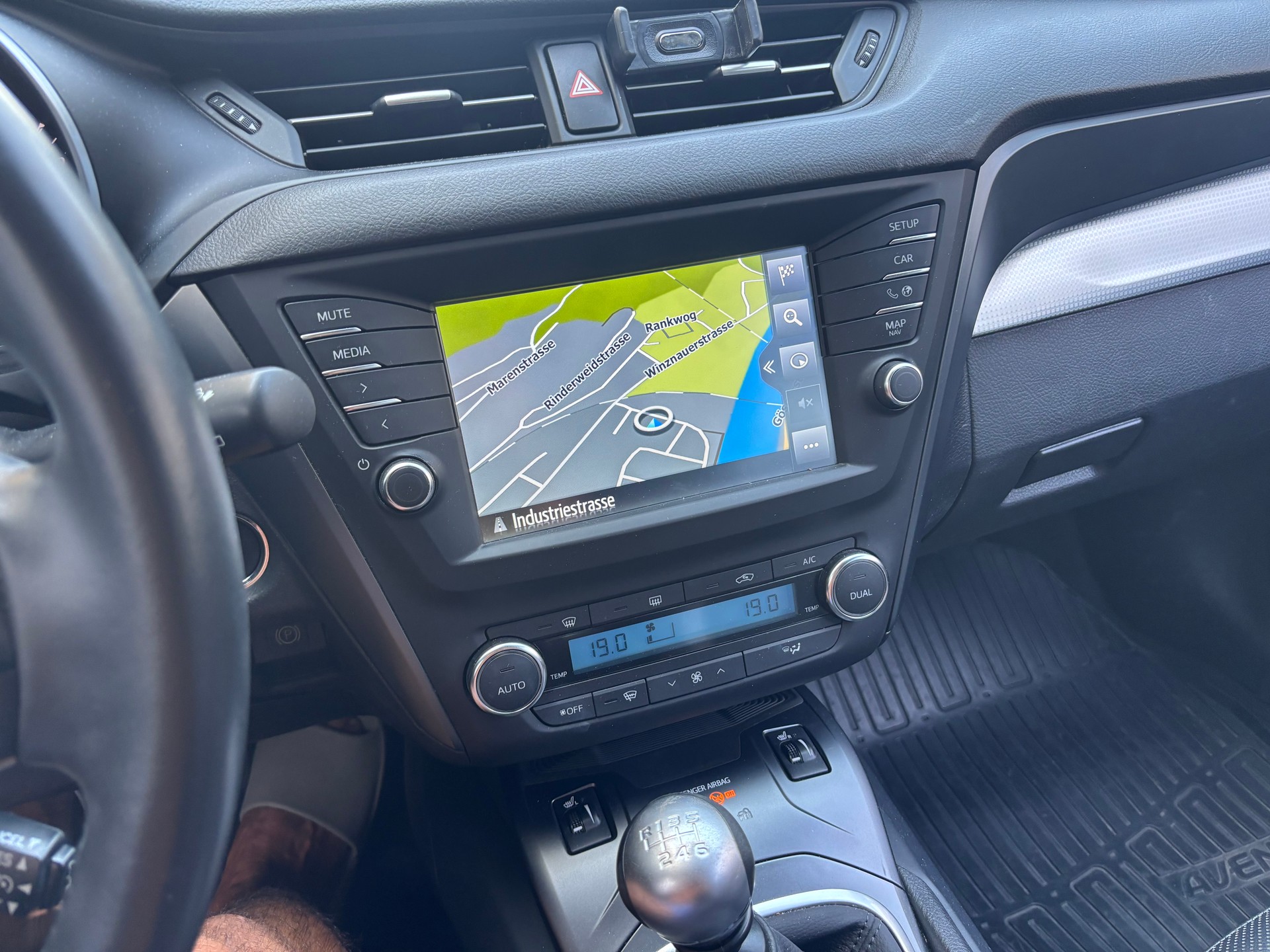 TOYOTA 2.0 CDTI-image-13