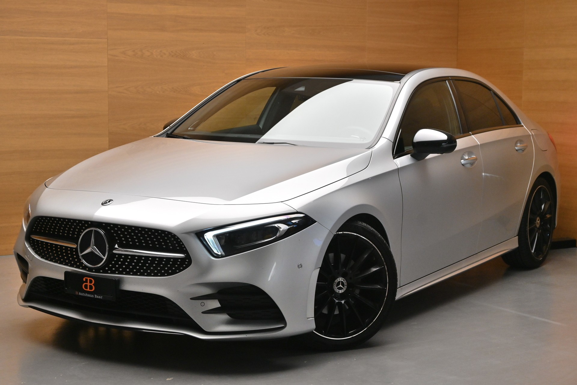 MERCEDES-BENZ A 200 AMG Line 7G-DCT*Limousine*