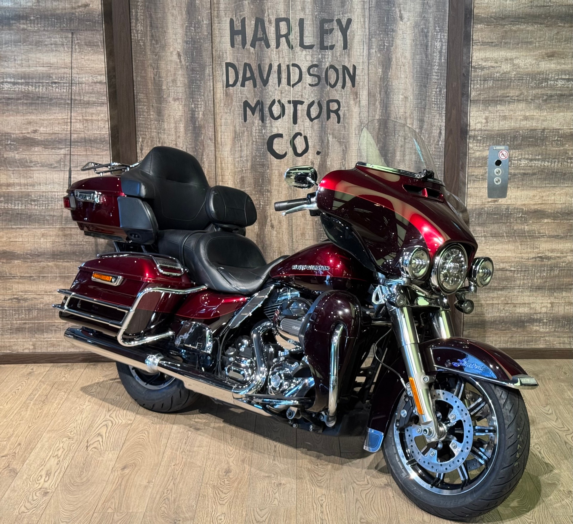 HARLEY-DAVIDSON FLHTK Electra Glide Ultra Limited-image-1