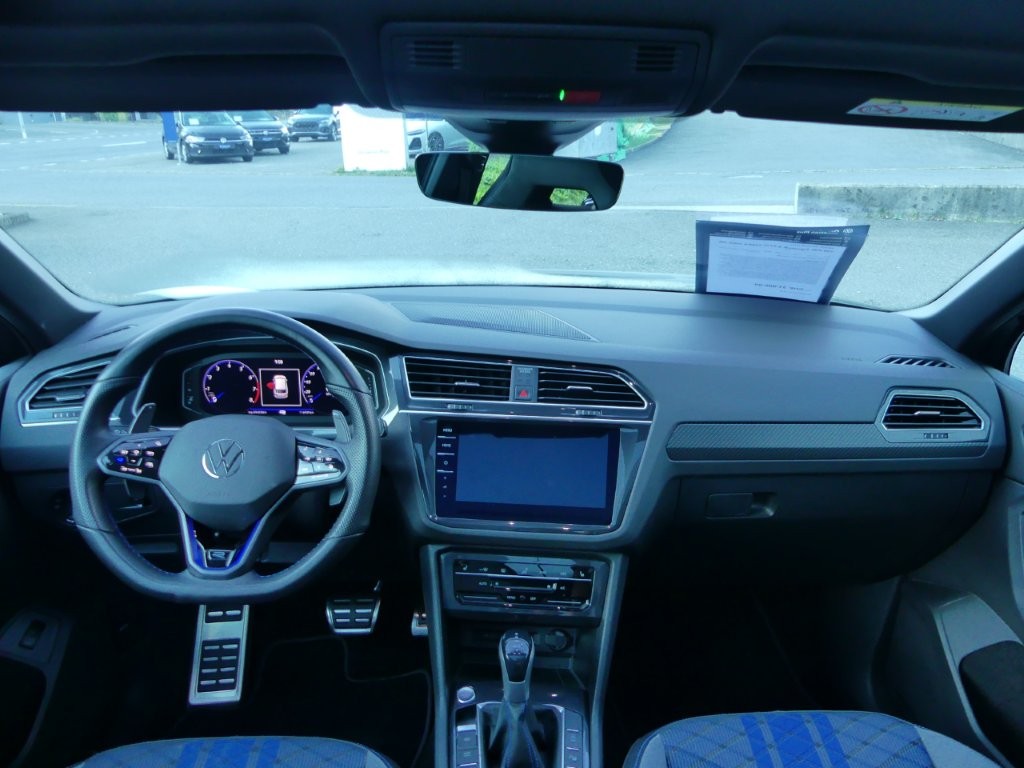 VW Tiguan 2.0TSI R 4Motion DSG-image-7