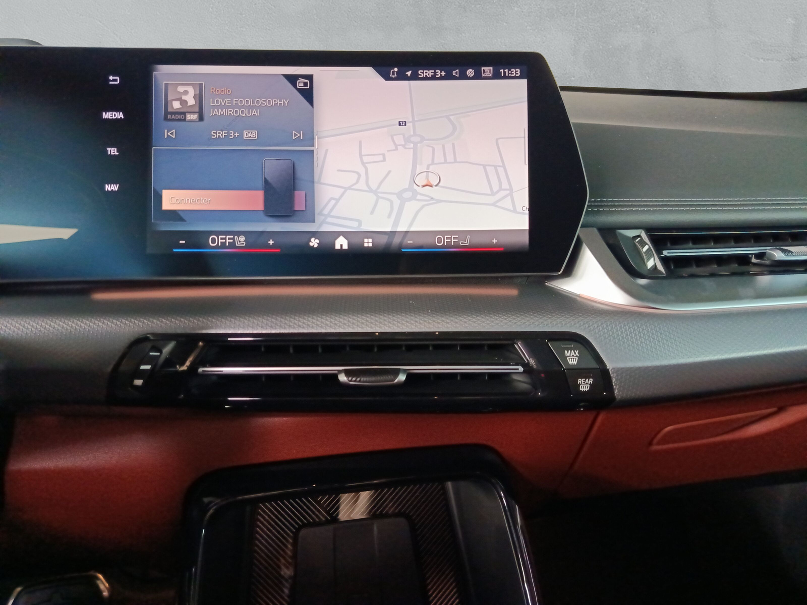 BMW iX1 eDrive 20 Edition M Sport-image-18