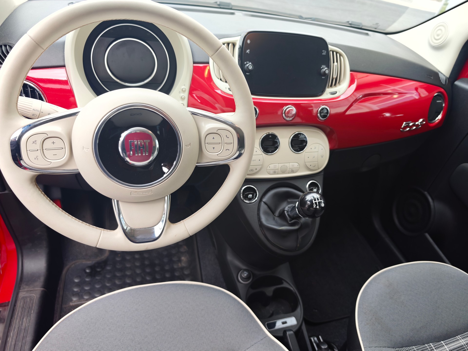 FIAT 500C 0.9 Twinair Lounge-showroom-element-1