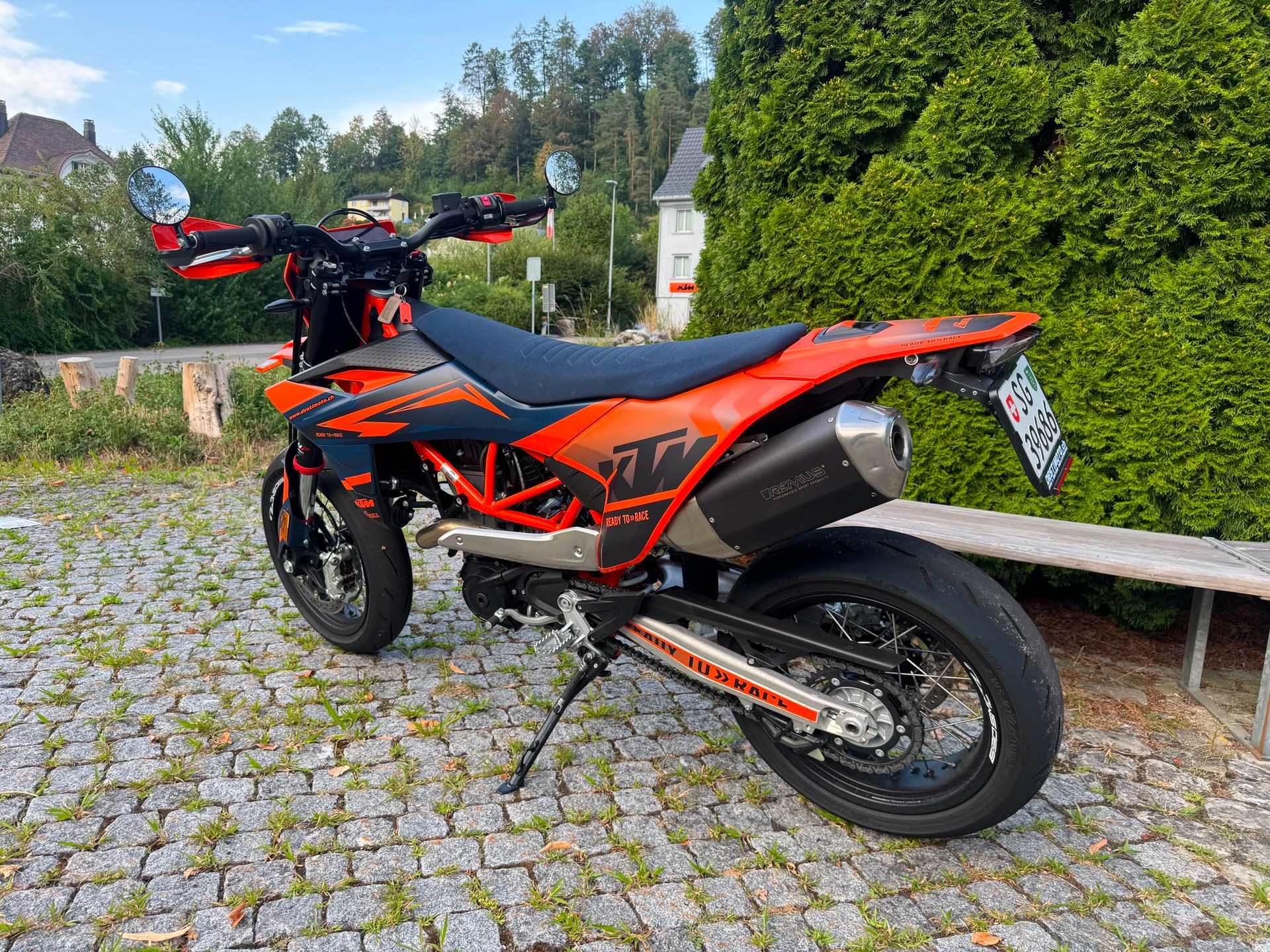 KTM 690 SMC R-image-6