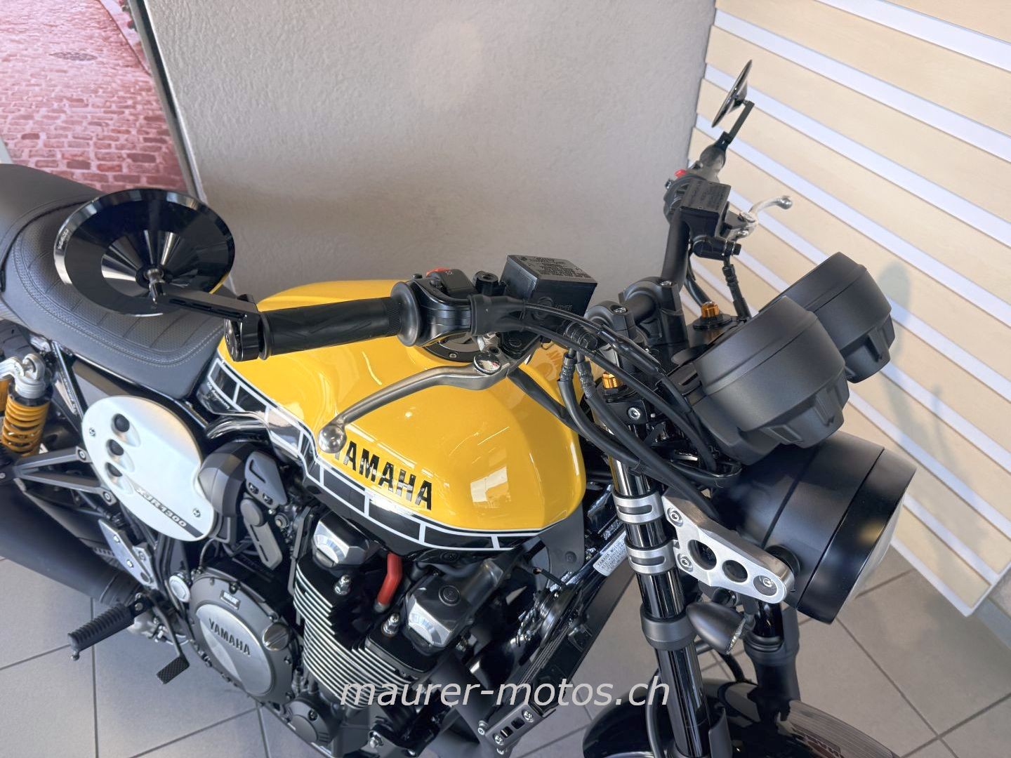 YAMAHA XJR 1300 REPLICA-image-4