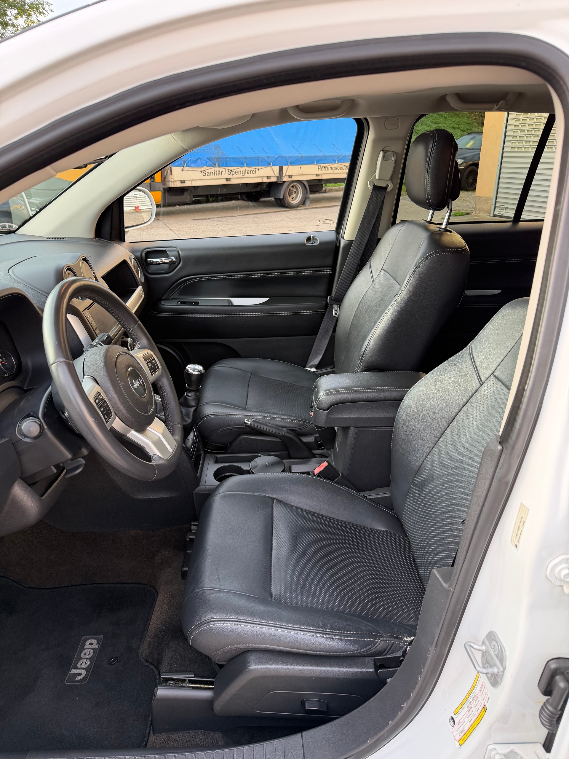 JEEP Compass 2.2 CRD Limited-image-8