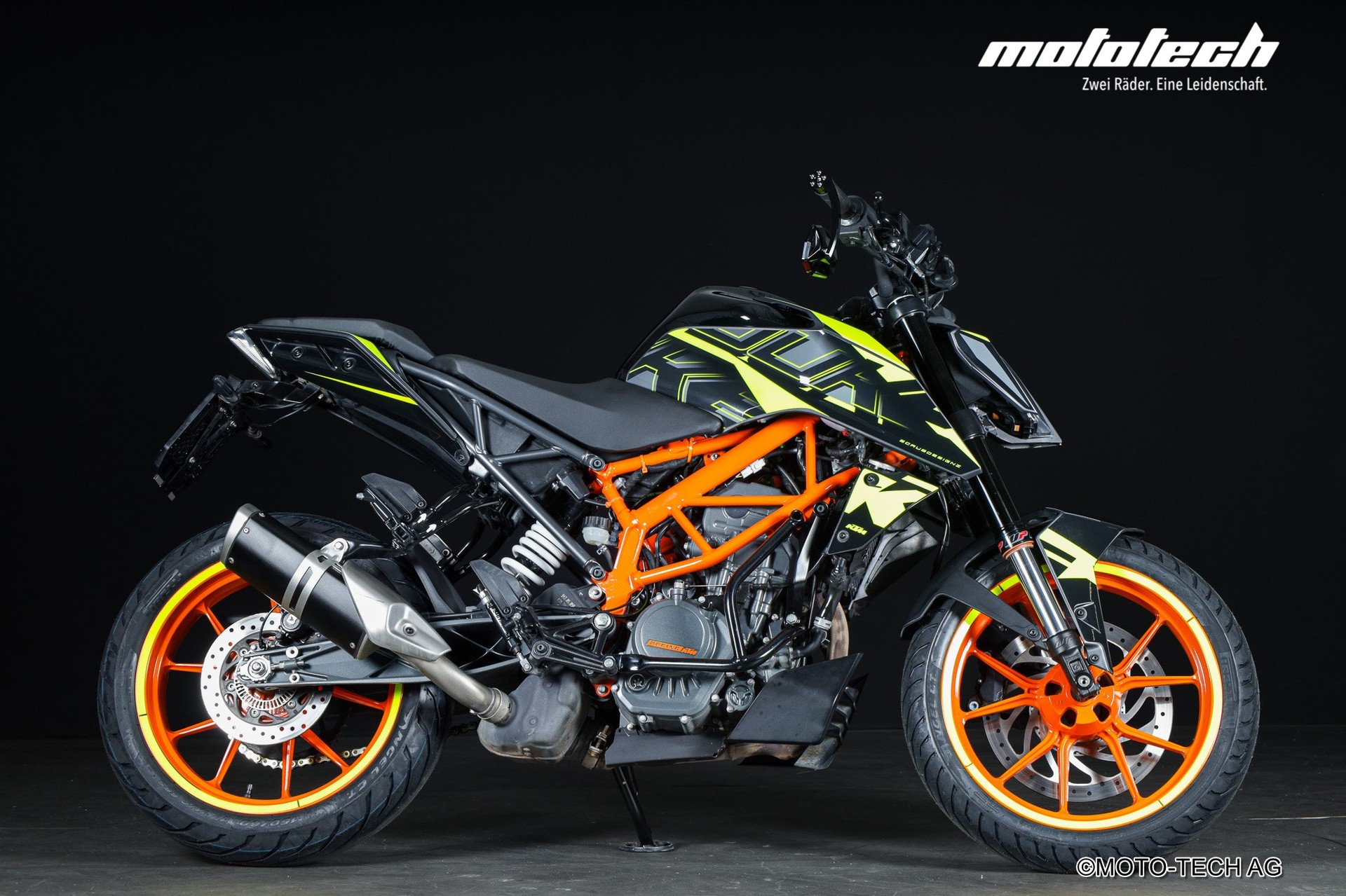 KTM 125 Duke-image-1