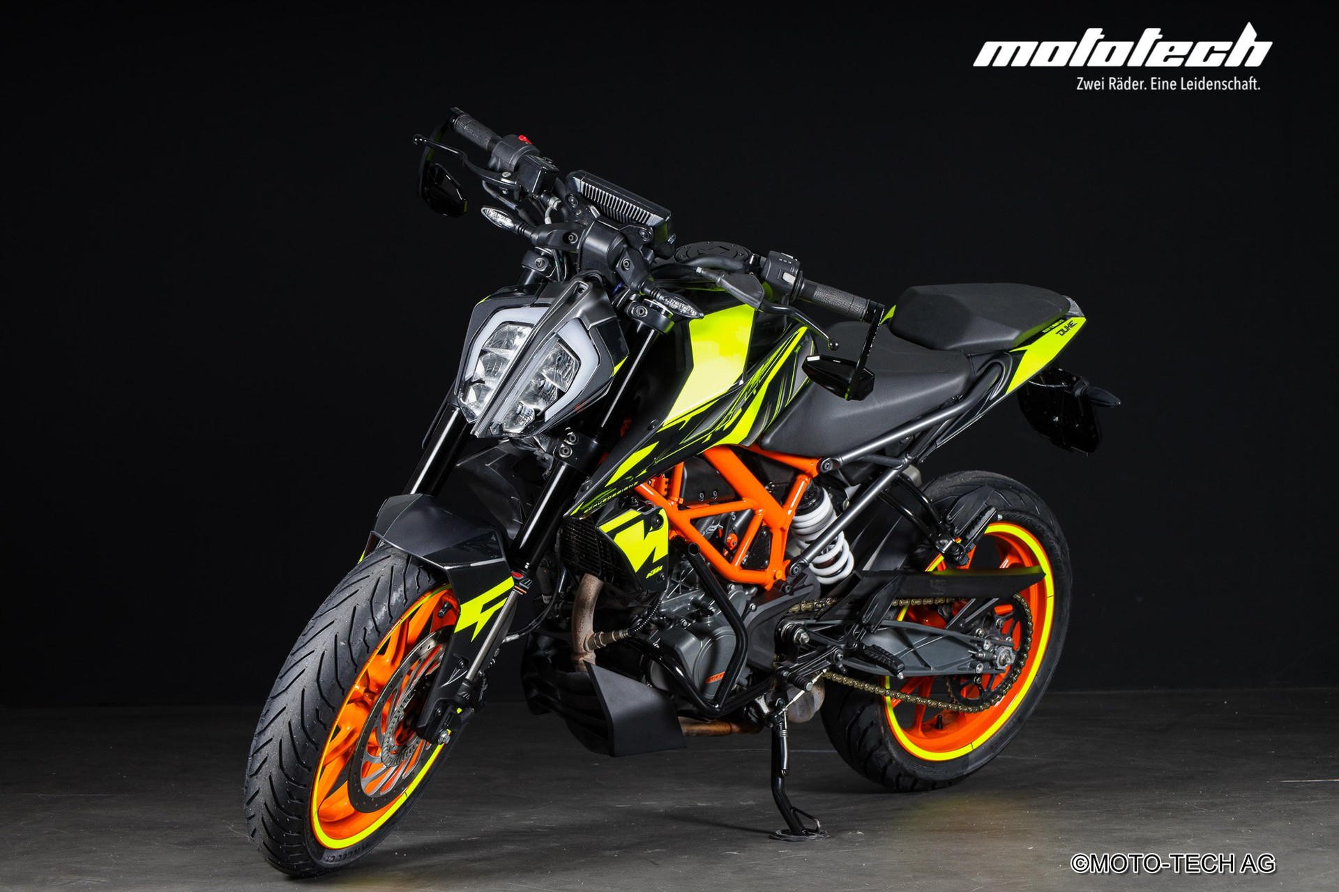 KTM 125 Duke-image-5