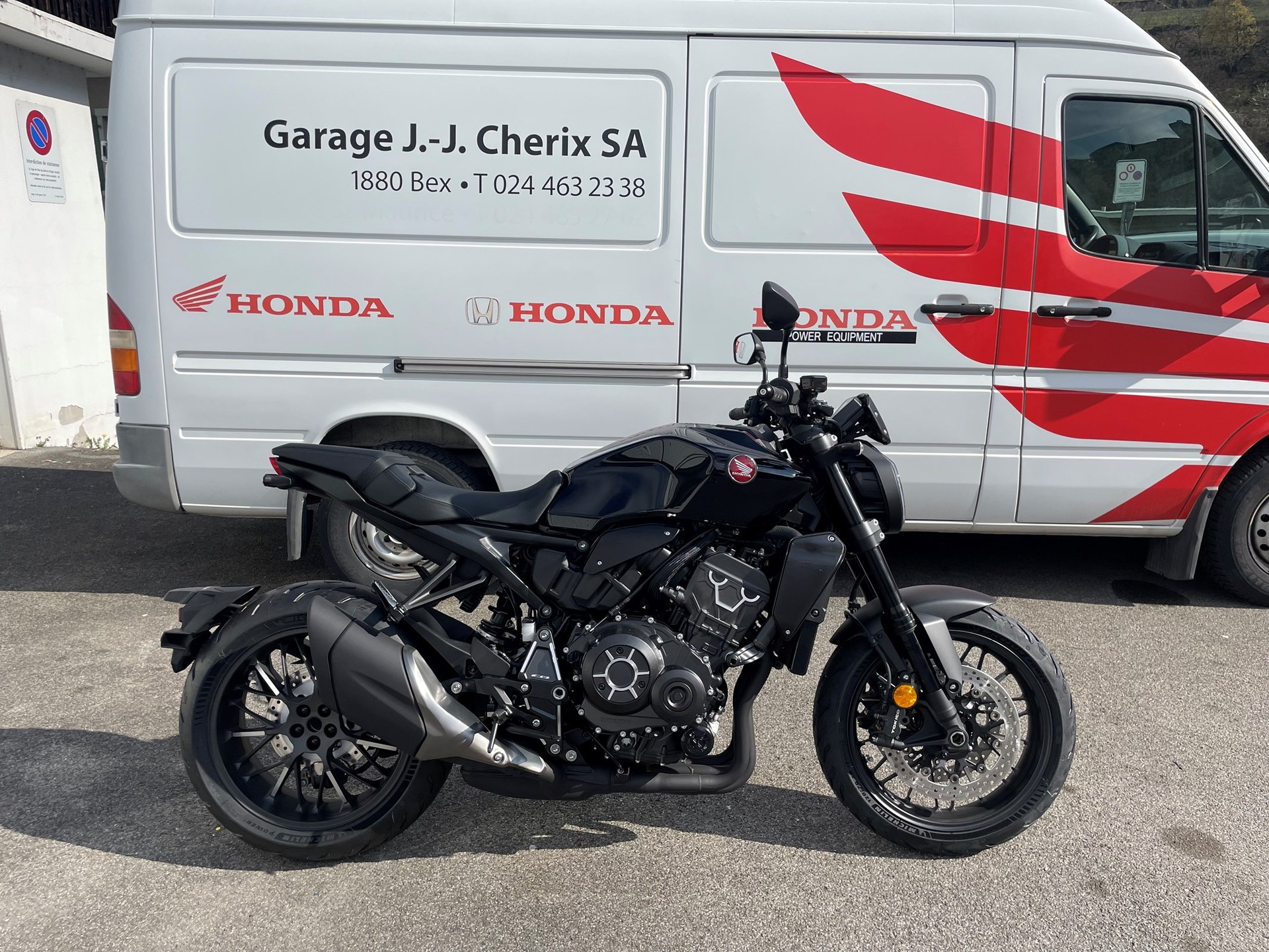 HONDA CB 1000 R Black Edition-image-0