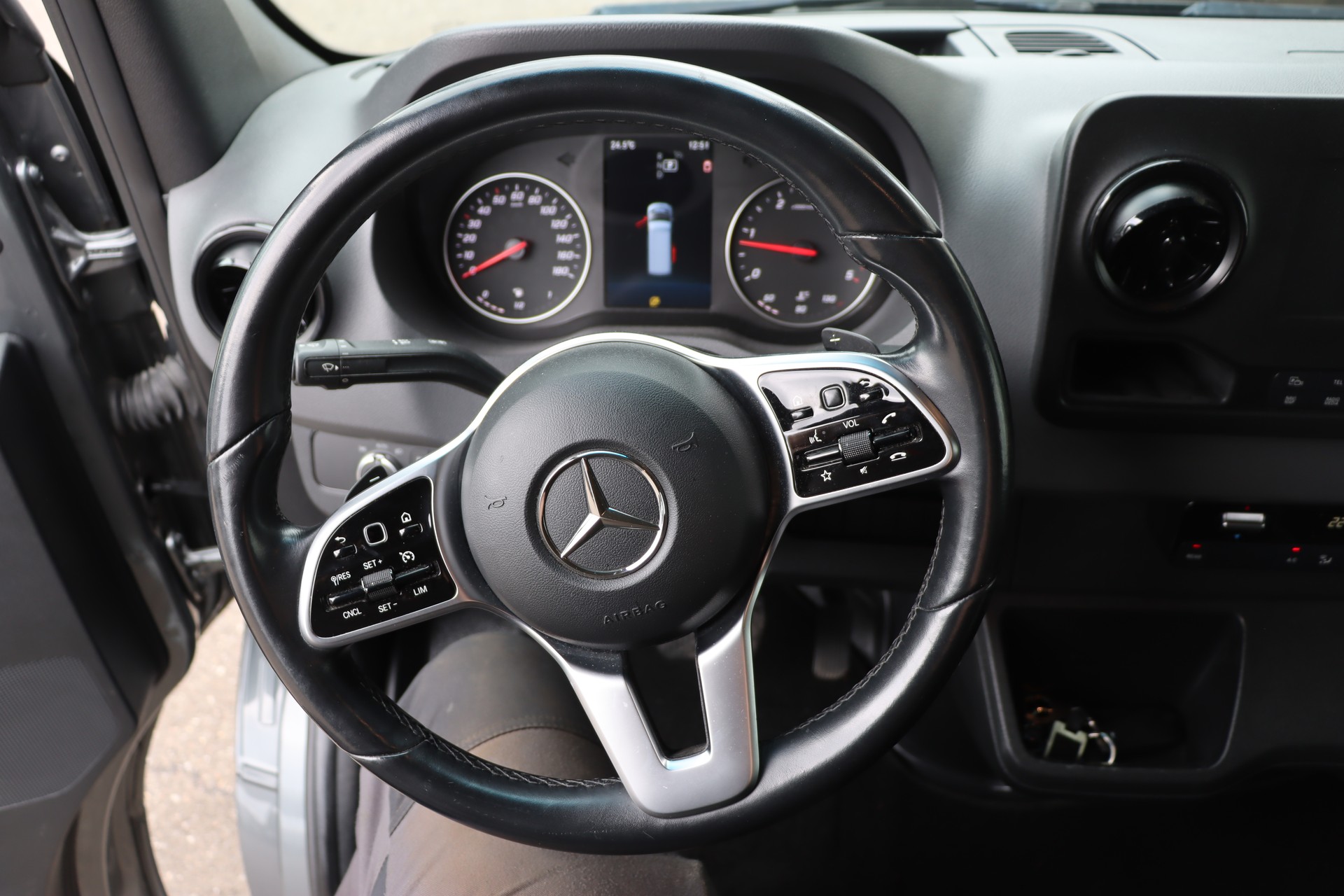 MERCEDES-BENZ Sprinter 216 CDI Standard 7G-TRONIC PLUS-image-16