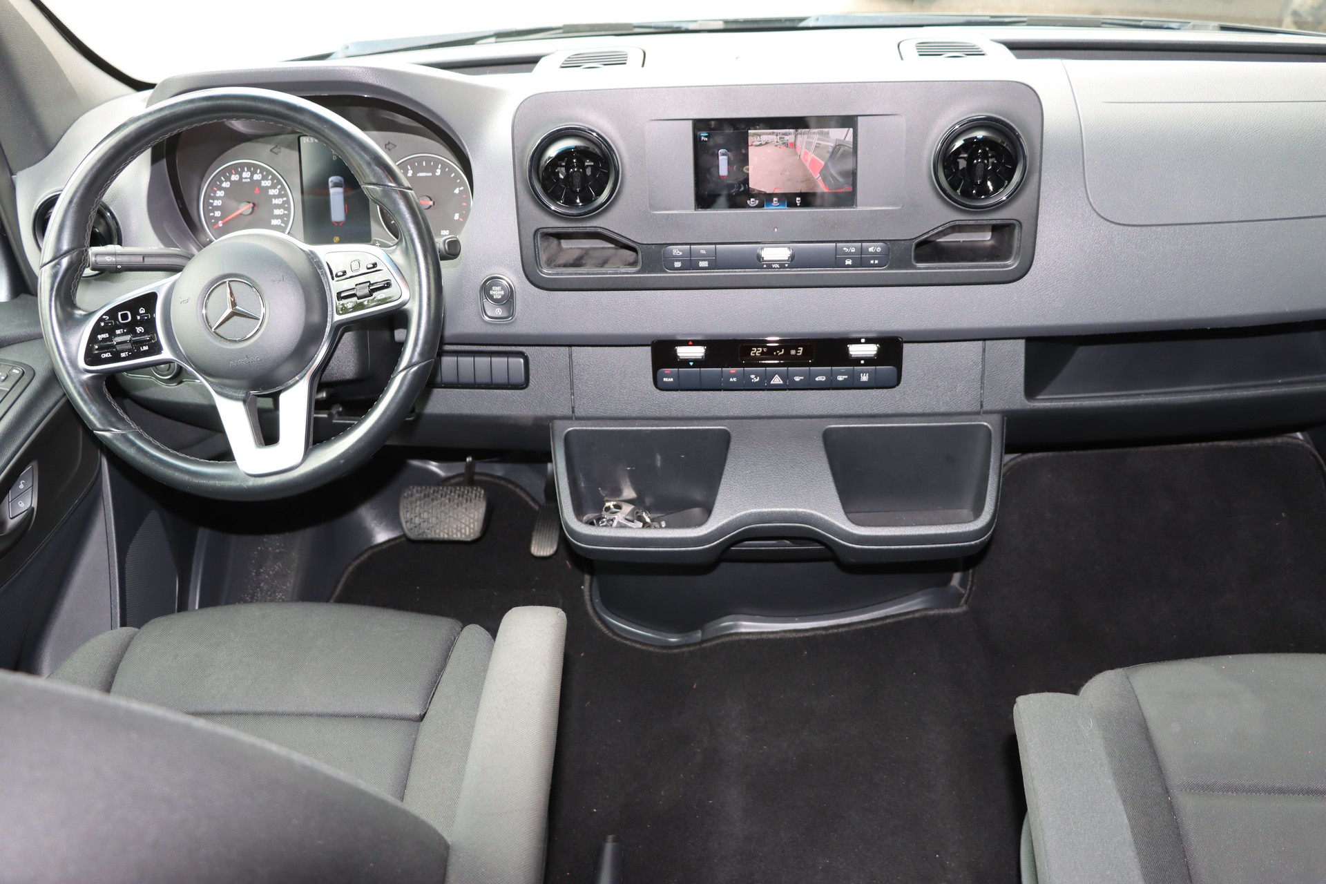 MERCEDES-BENZ Sprinter 216 CDI Standard 7G-TRONIC PLUS-image-11