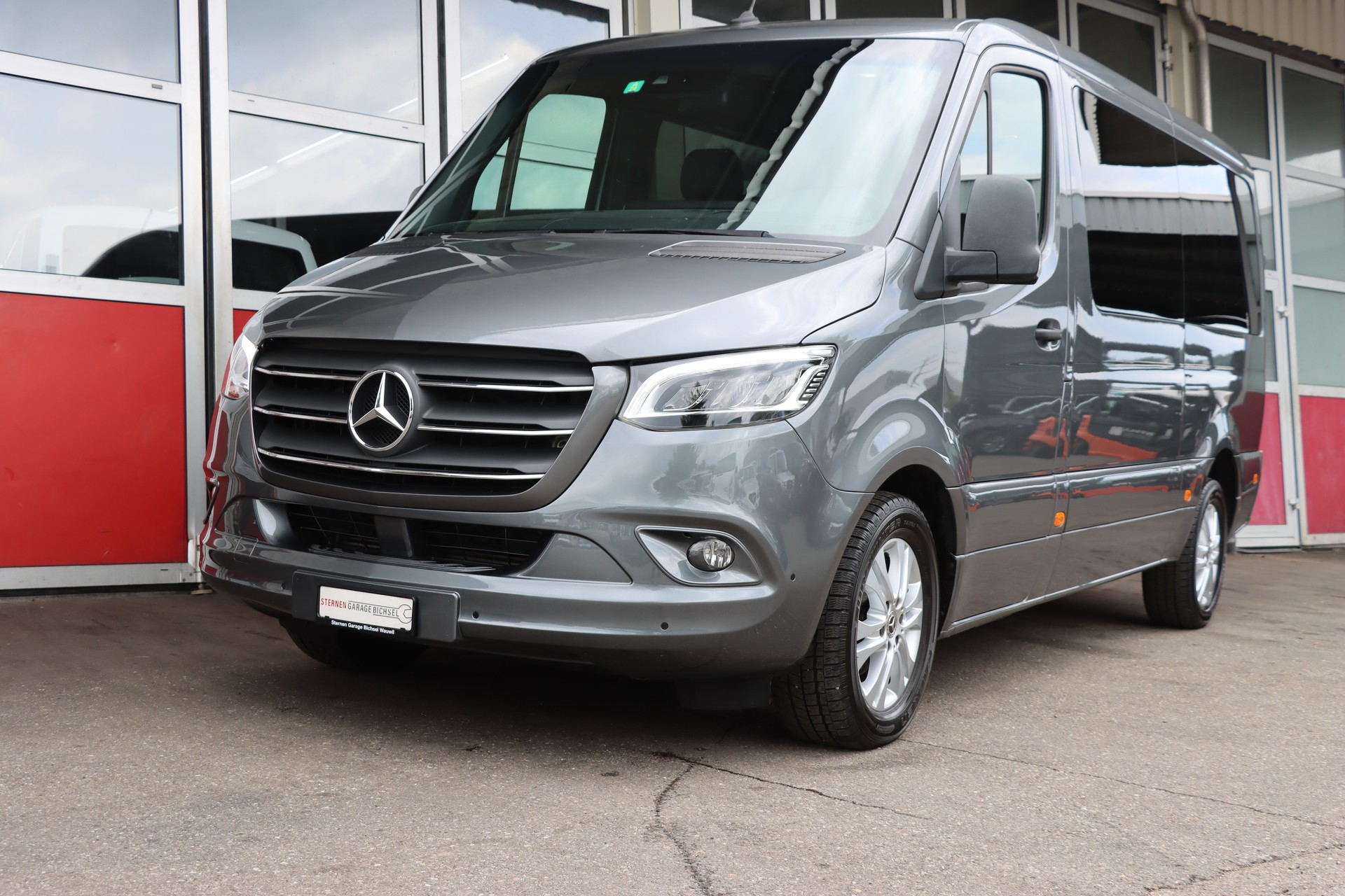 MERCEDES-BENZ Sprinter 216 CDI Standard 7G-TRONIC PLUS-showroom-element-1