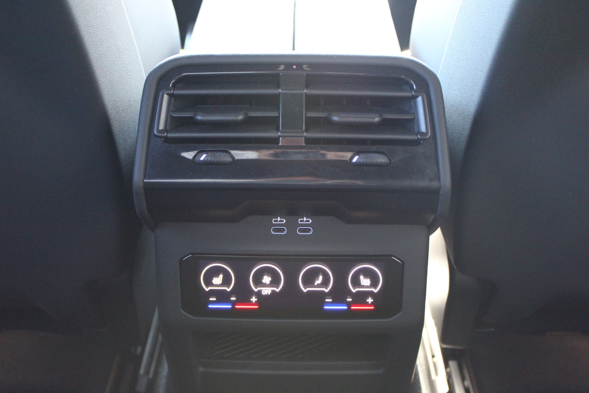 BMW 520d xDrive Touring M Sport-image-14