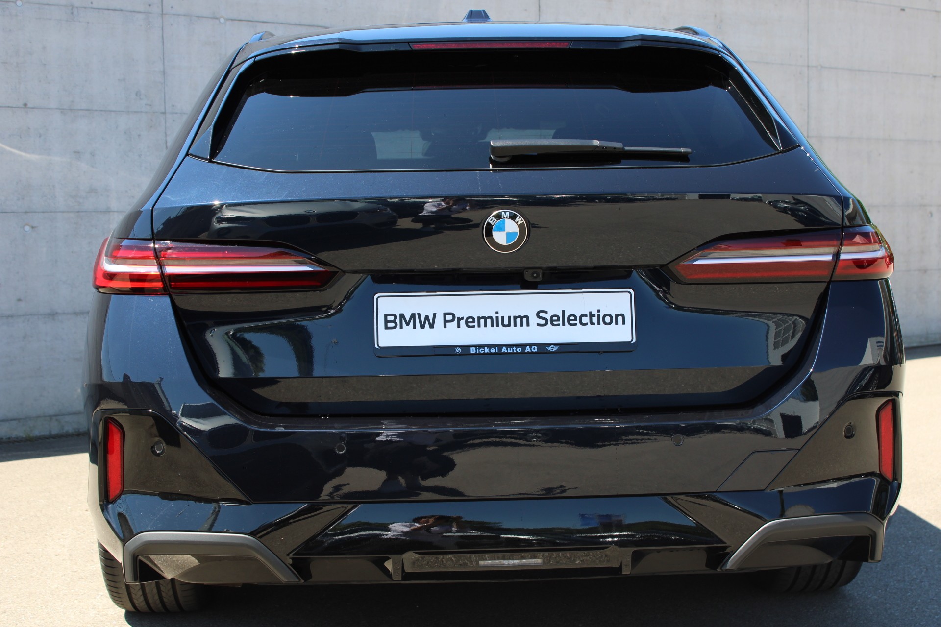 BMW 520d xDrive Touring M Sport-image-22