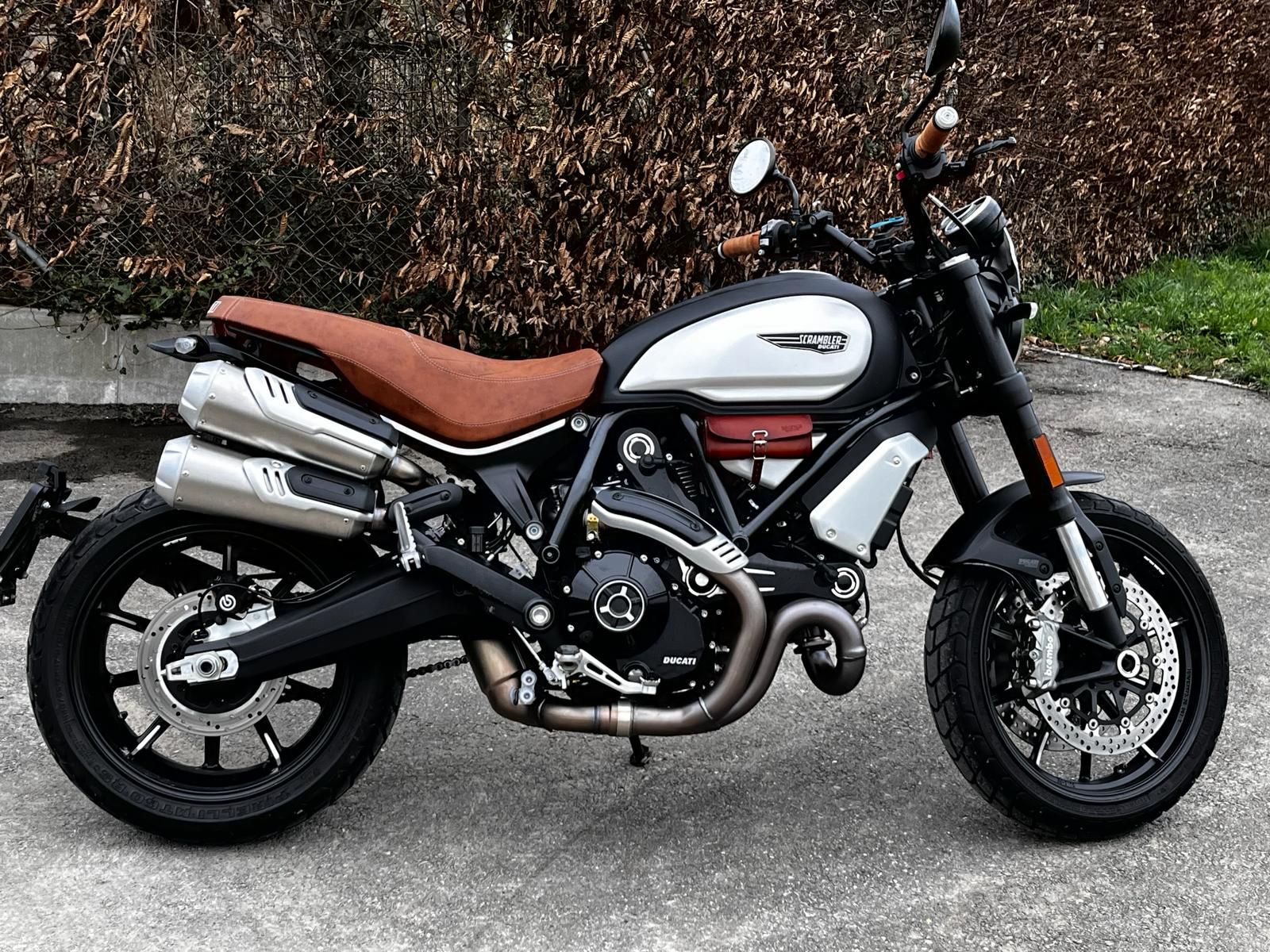 DUCATI Scrambler 1100 Dark Pro-image-1