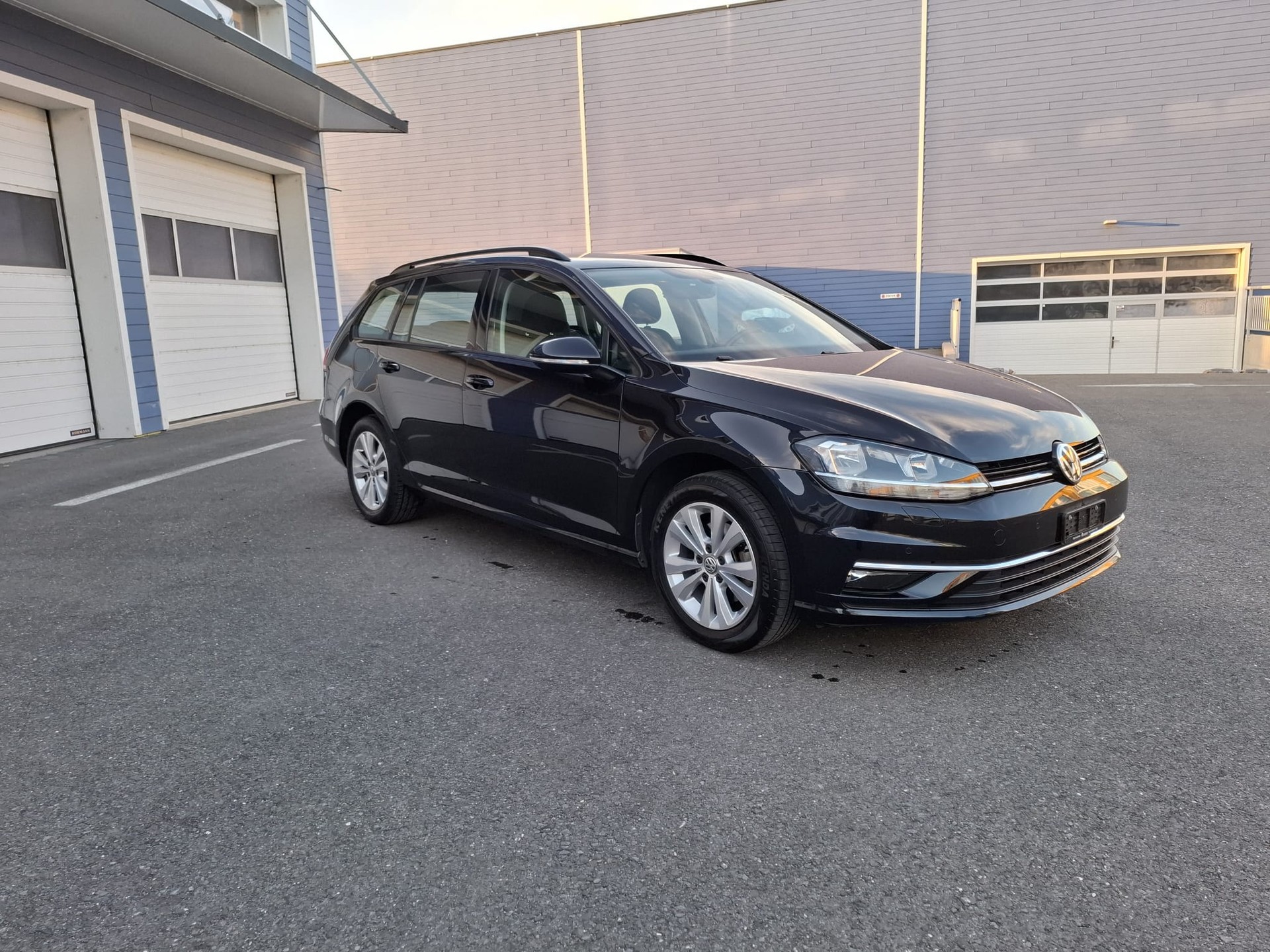 VW Golf Variant 1.4 TSI Comfortline DSG-image-2
