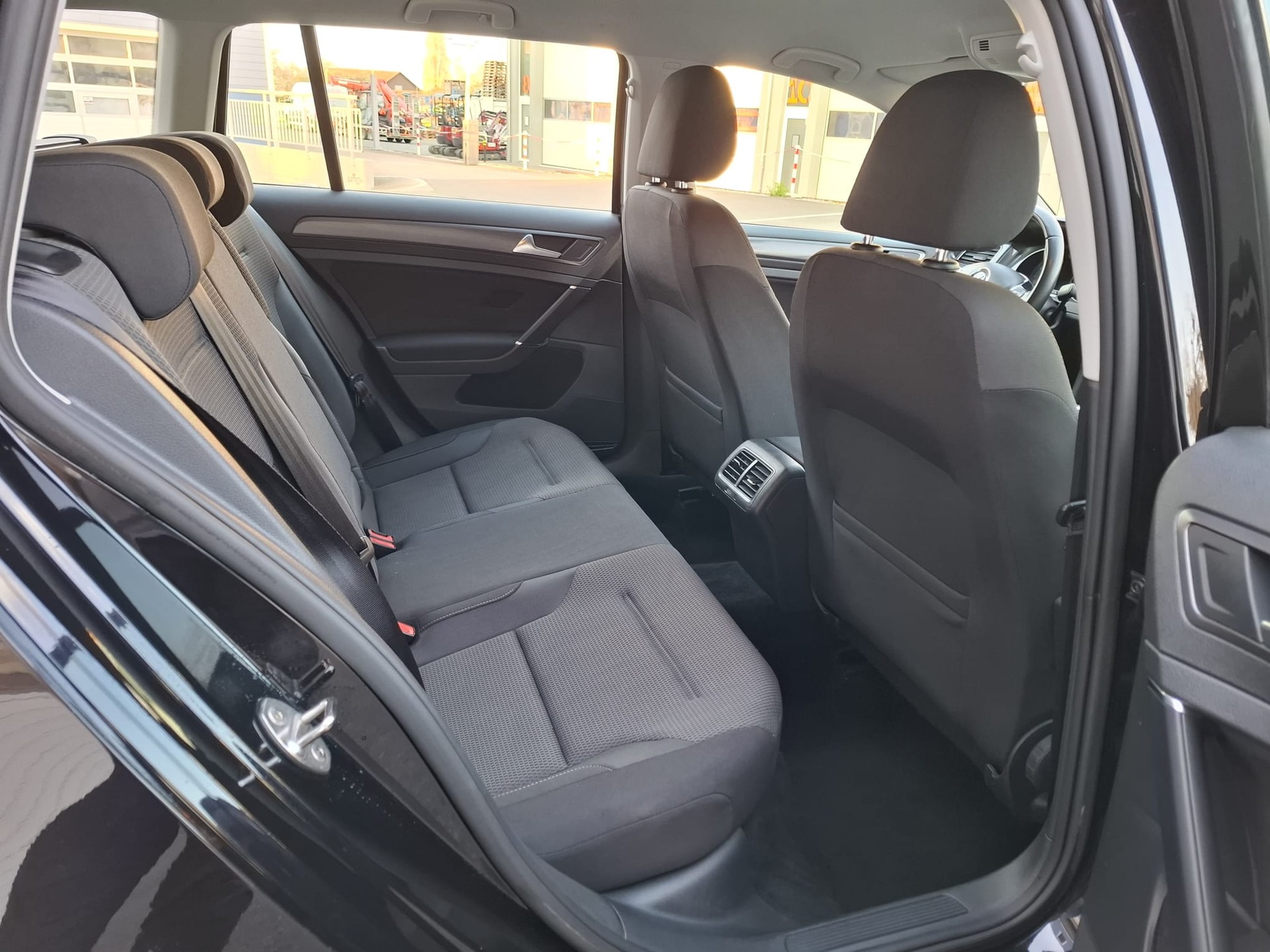 VW Golf Variant 1.4 TSI Comfortline DSG-image-10
