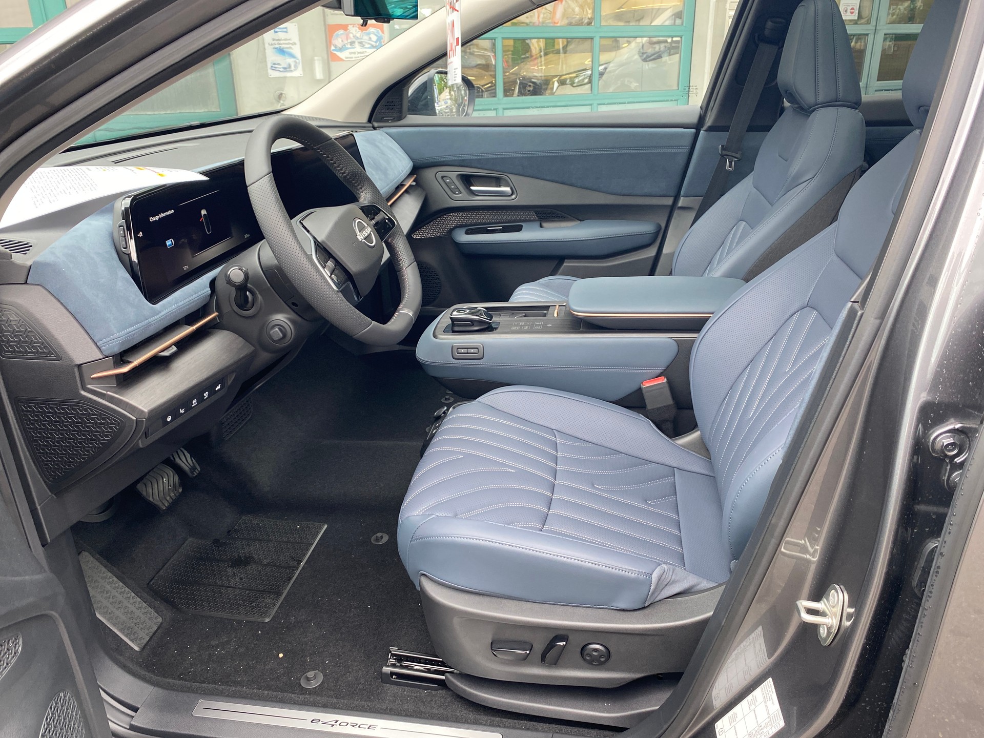NISSAN Ariya 87 kWh e-4orce Evolve400 Allrad-image-10