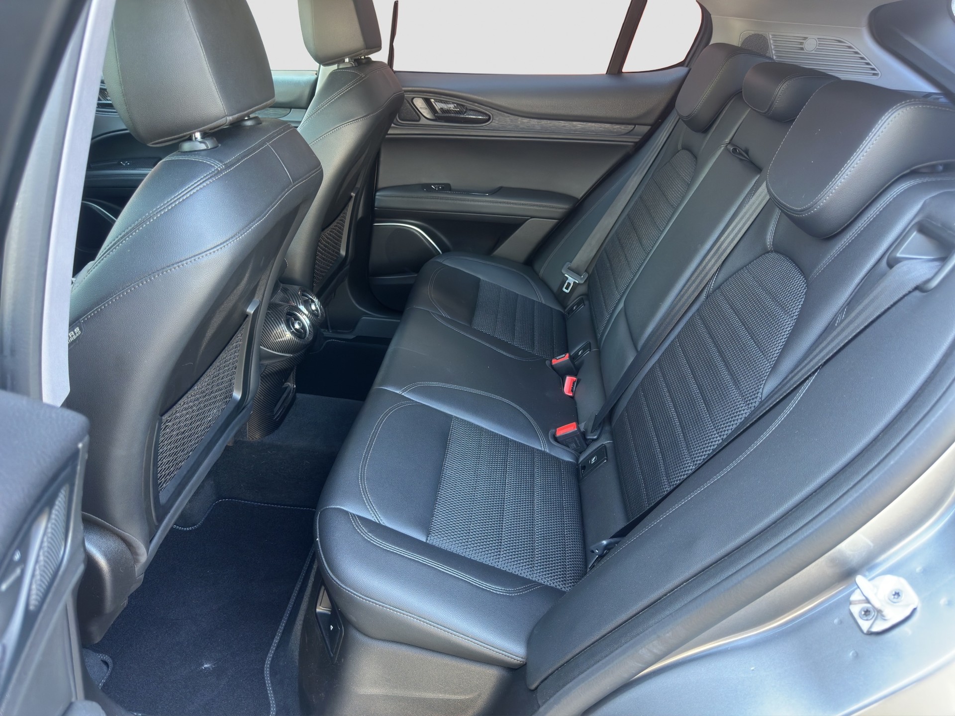 ALFA ROMEO Stelvio 2.2 JTDM Automatic-image-16