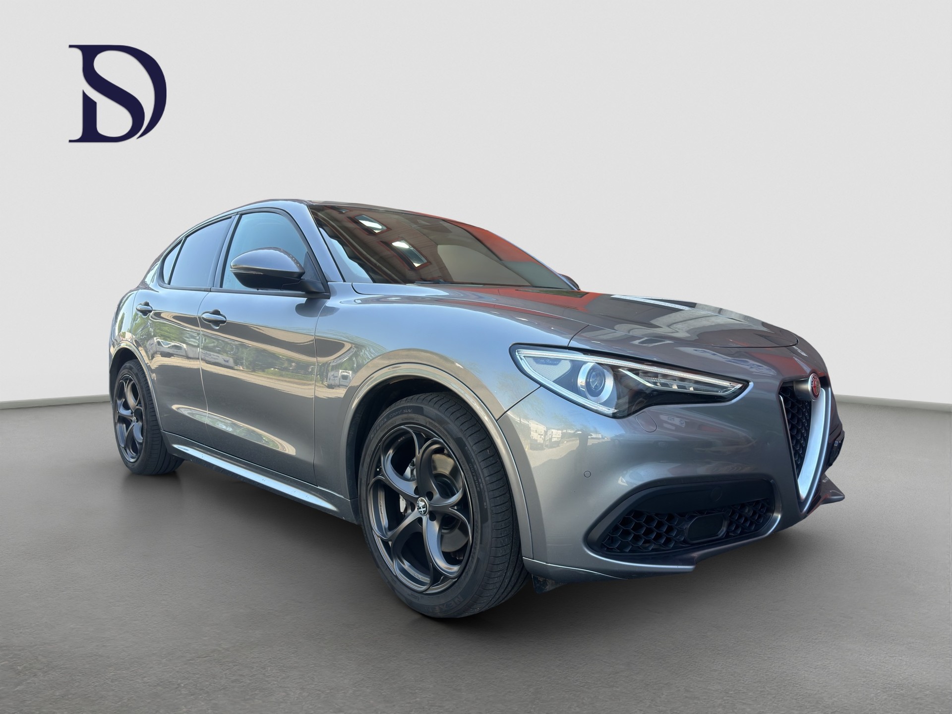 ALFA ROMEO Stelvio 2.2 JTDM Automatic-showroom-element-1