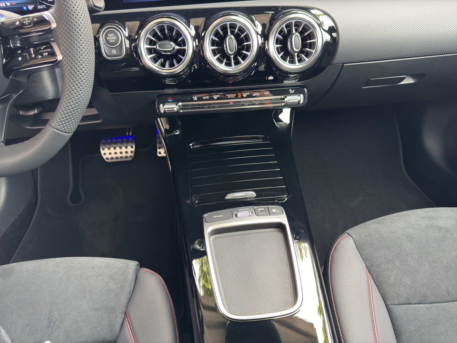 MERCEDES-BENZ A 220 4Matic 8G-DCT-image-13