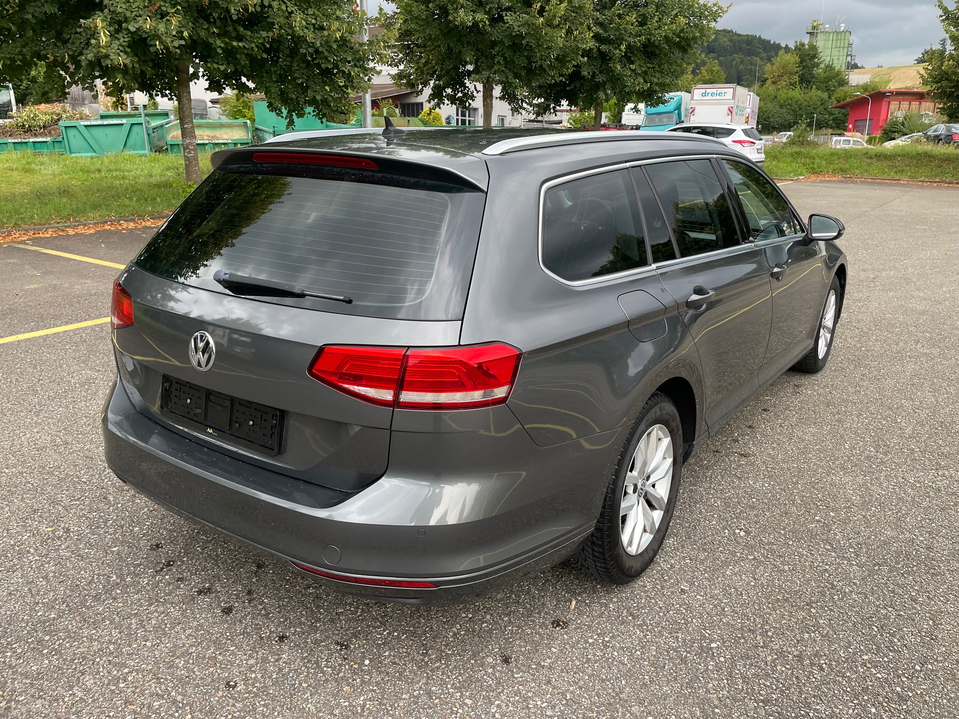VW Passat Variant 1.6 TDI BMT Comfortline DSG-image-4