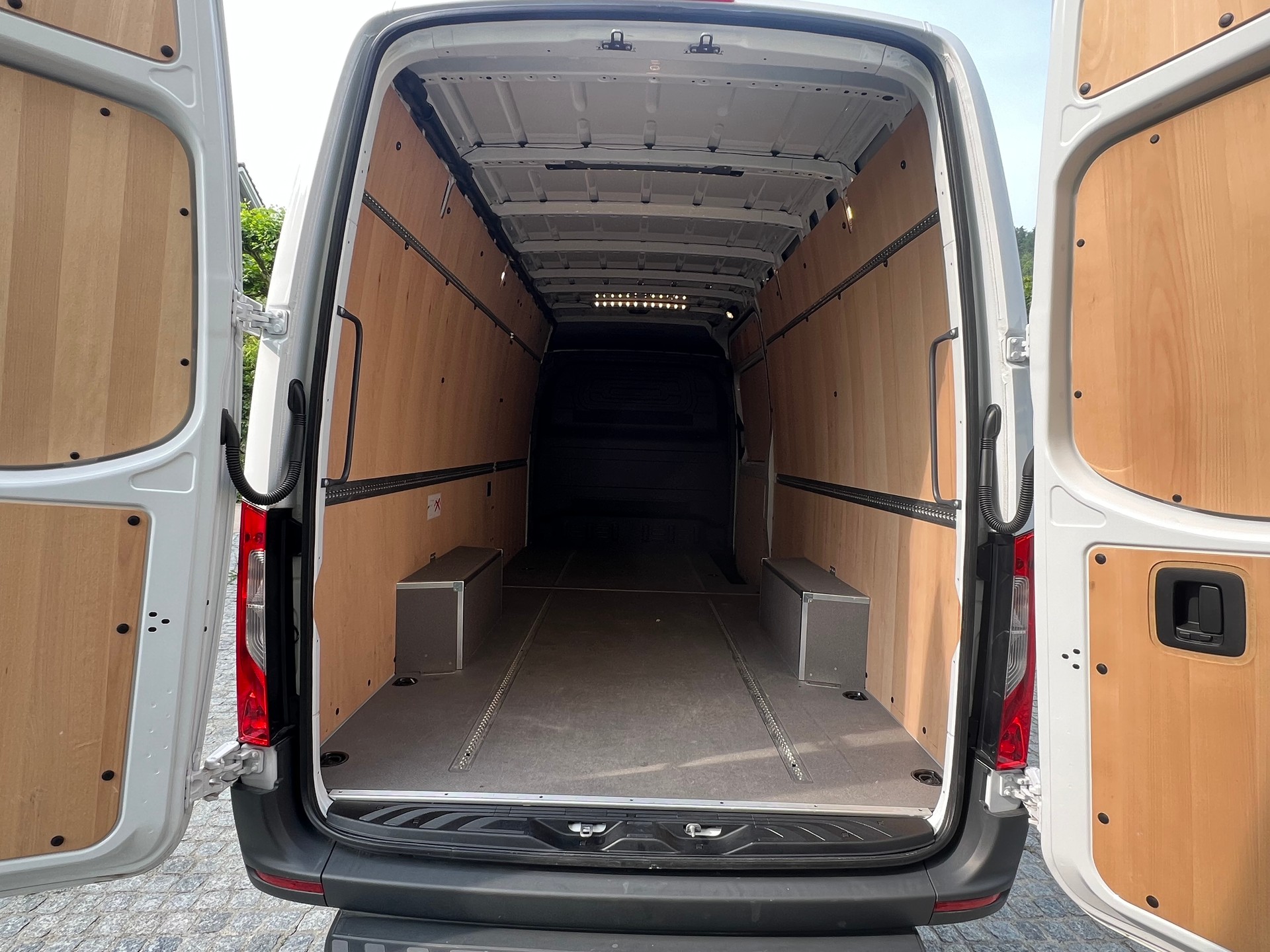MERCEDES-BENZ 317 CDI Lang Kastenwagen-image-7