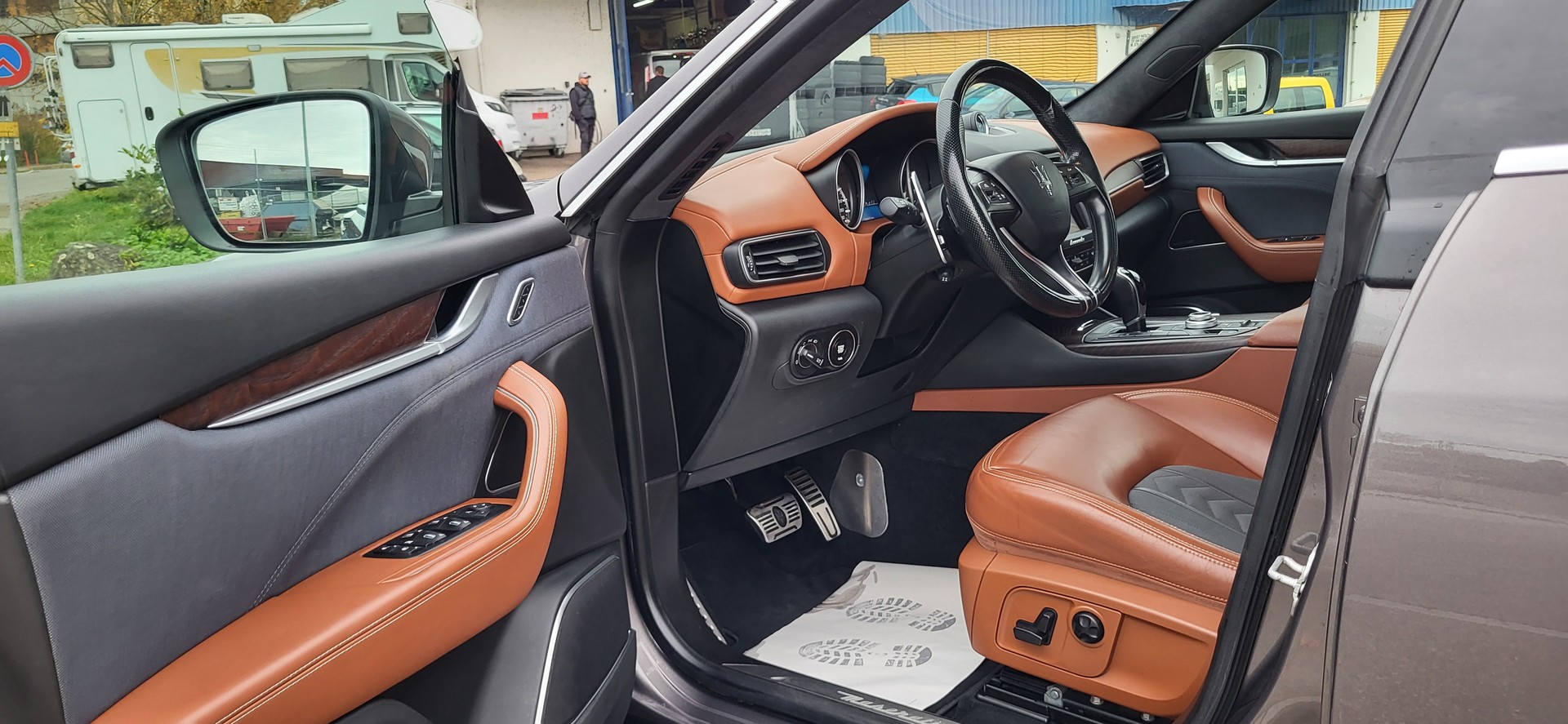 MASERATI Levante S 3.0 V6 Automatica-image-5