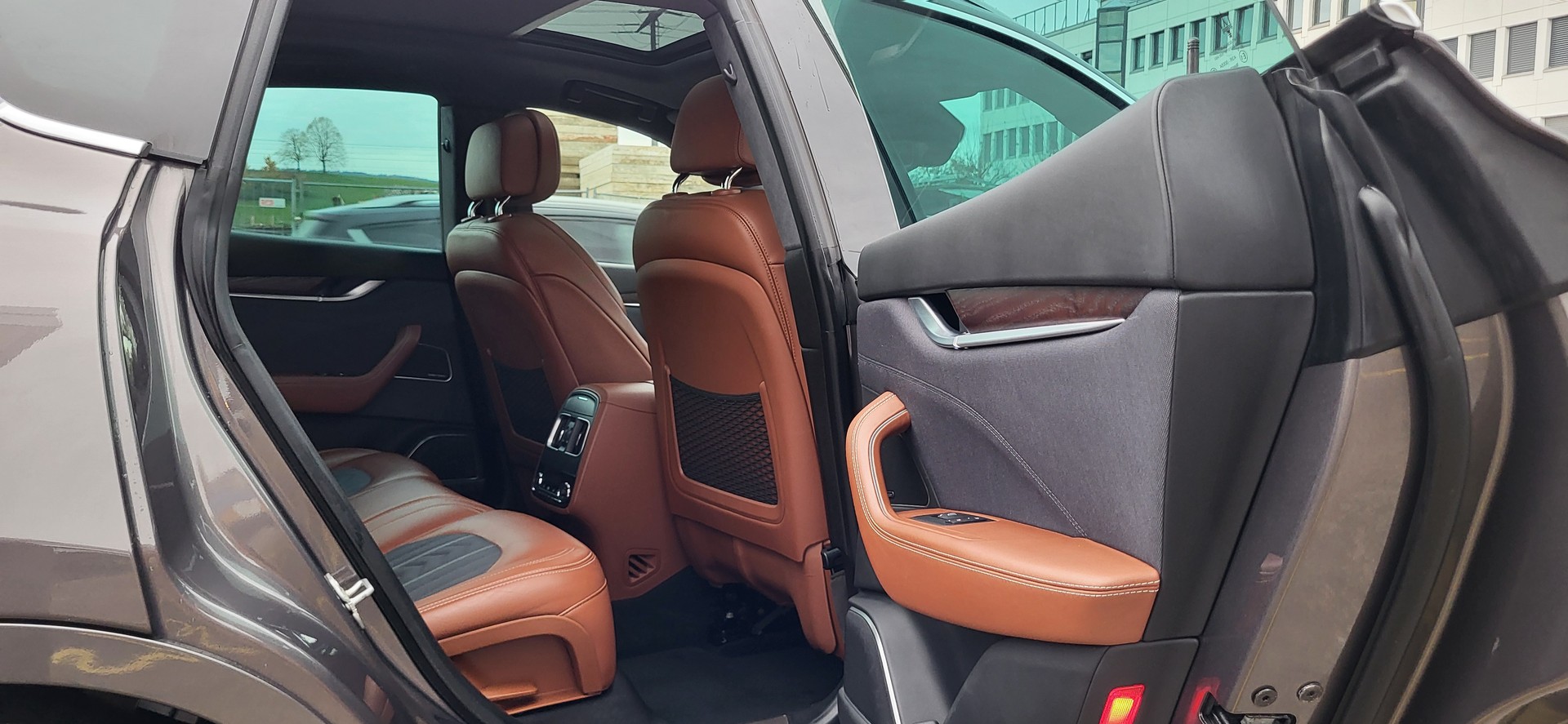 MASERATI Levante S 3.0 V6 Automatica-image-9