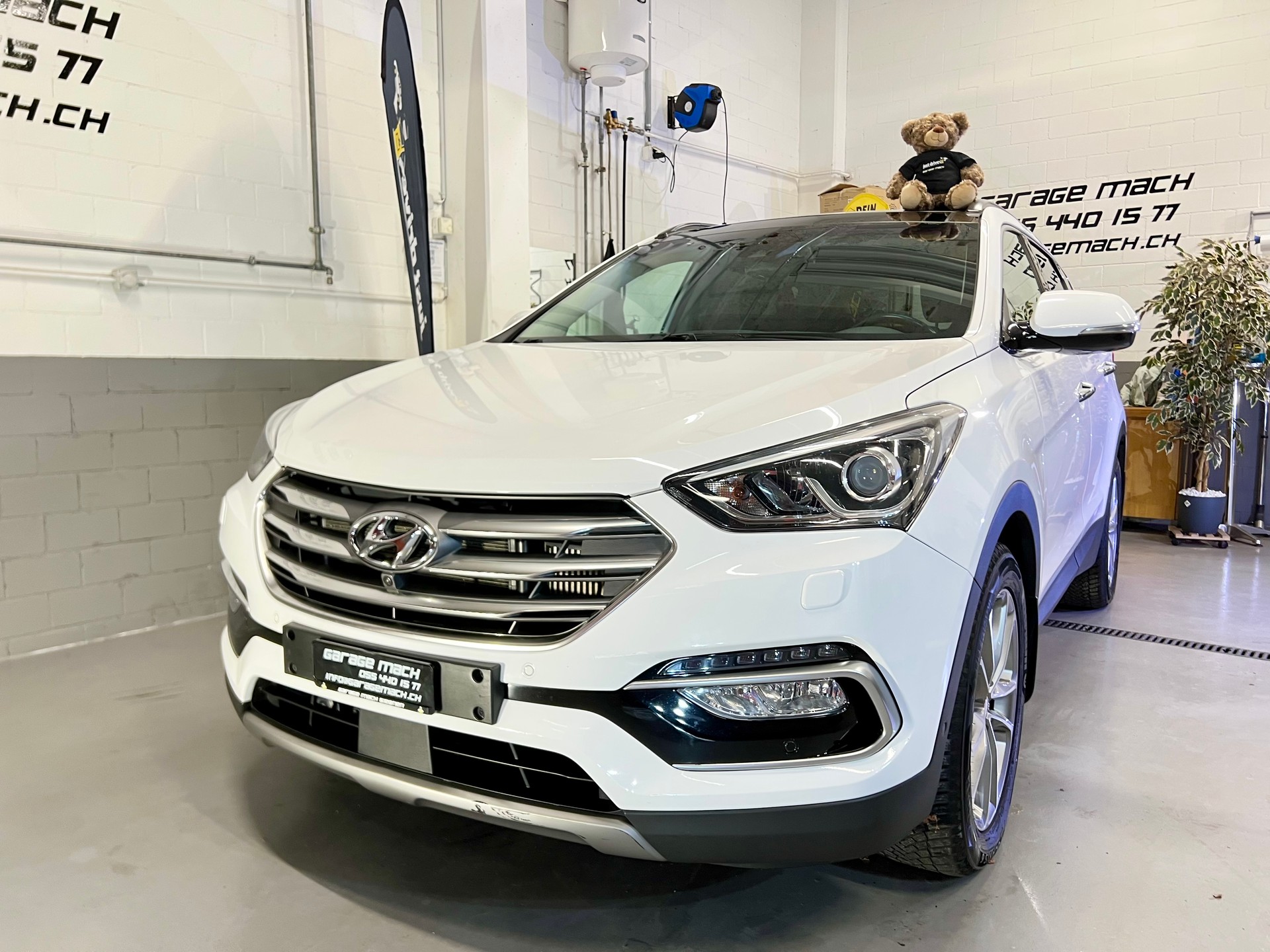 HYUNDAI Santa Fe 2.2 CRDI Vertex 4WD Automatic-showroom-element-1