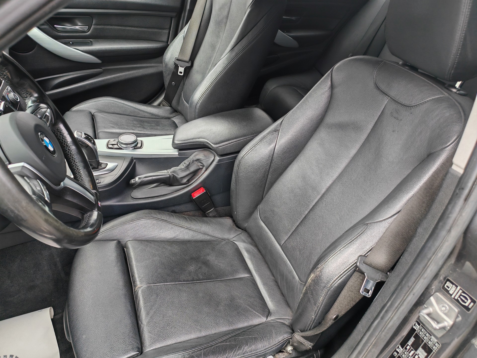 BMW 328i xDrive Touring M-Sport Steptronic [Expertise du jour + Garantie 12 mois + Service & Immat. Offerts]-image-13