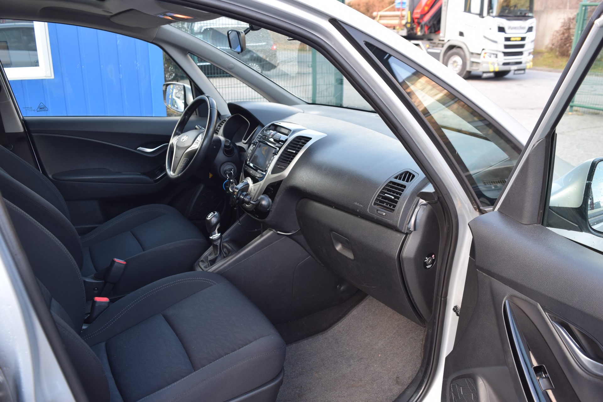 HYUNDAI iX20 1.4 CRDi Style-image-9