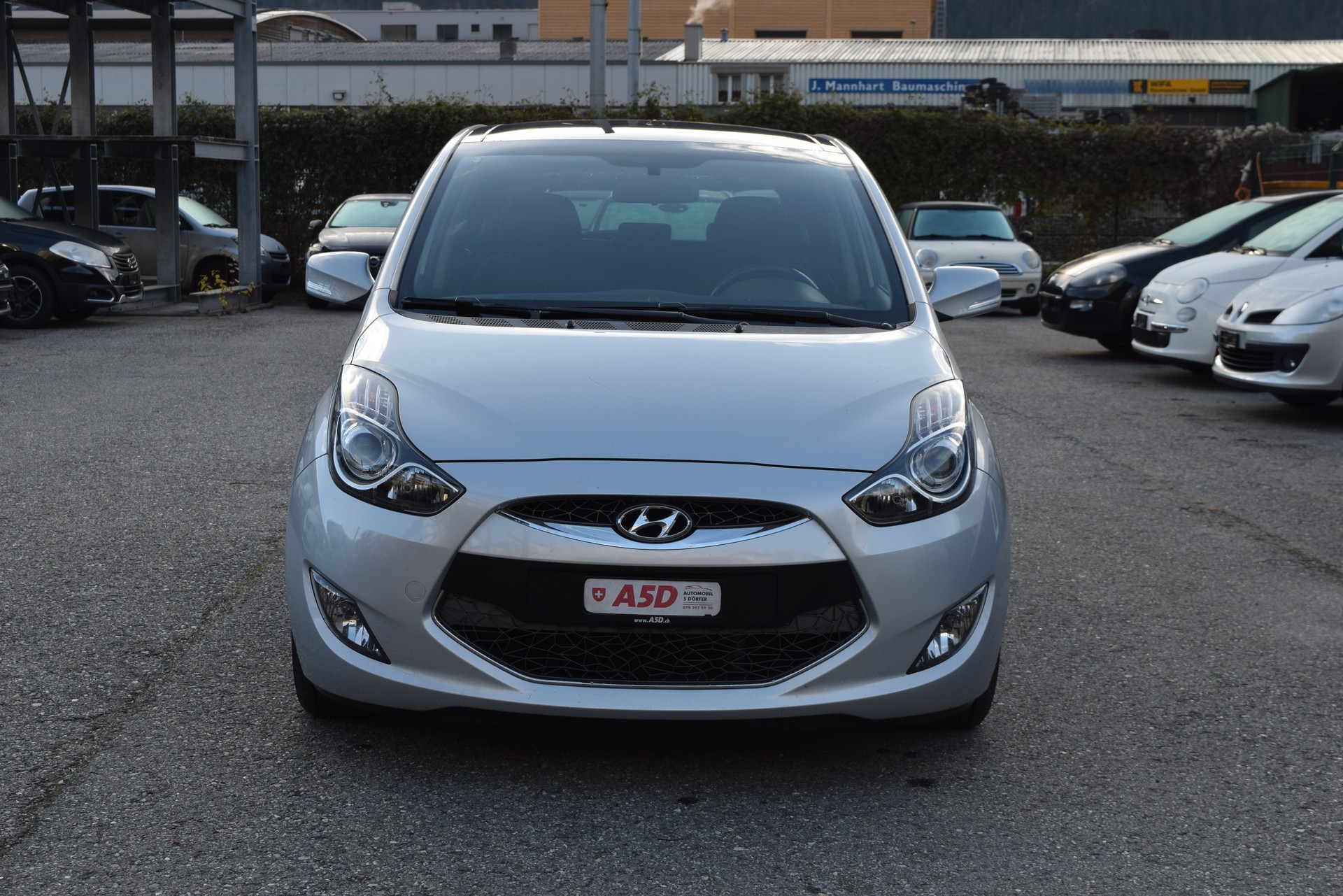 HYUNDAI iX20 1.4 CRDi Style-showroom-element-1