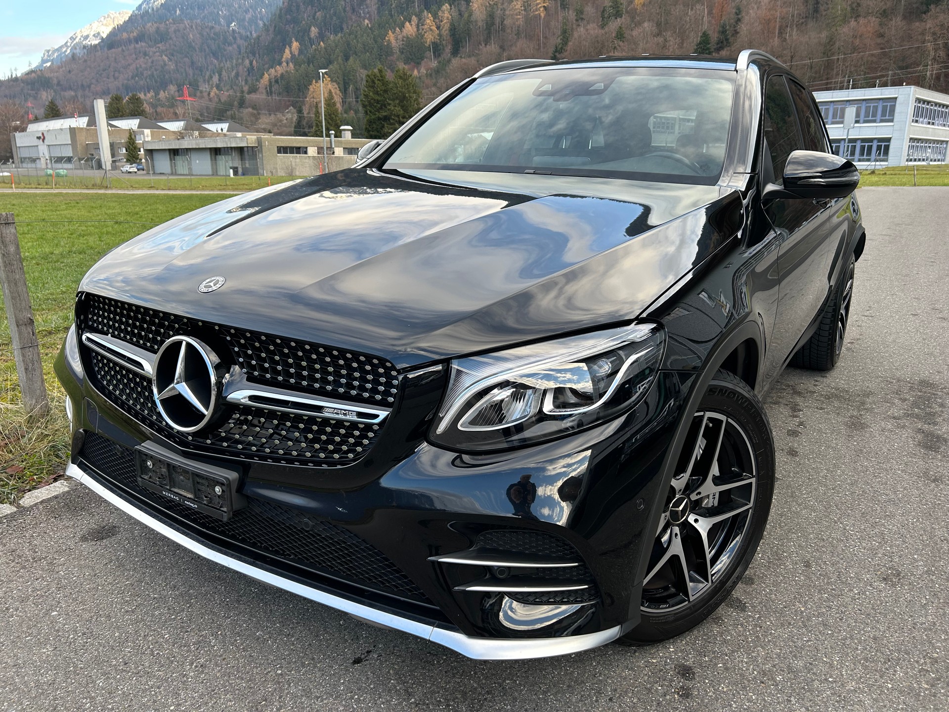 MERCEDES-BENZ GLC 43 AMG 4Matic 9G-Tronic-image-2