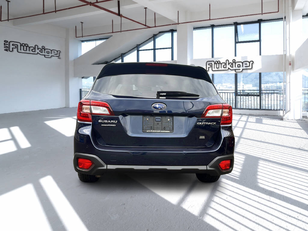 SUBARU Outback 2.5i Luxury-image-6