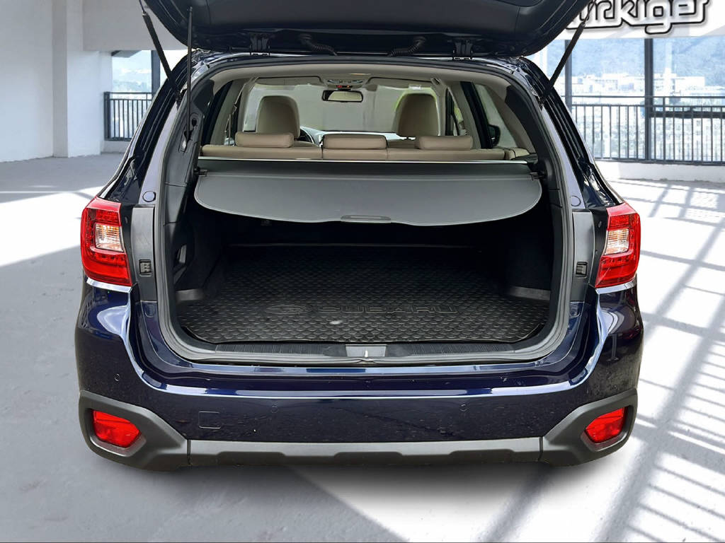 SUBARU Outback 2.5i Luxury-image-5